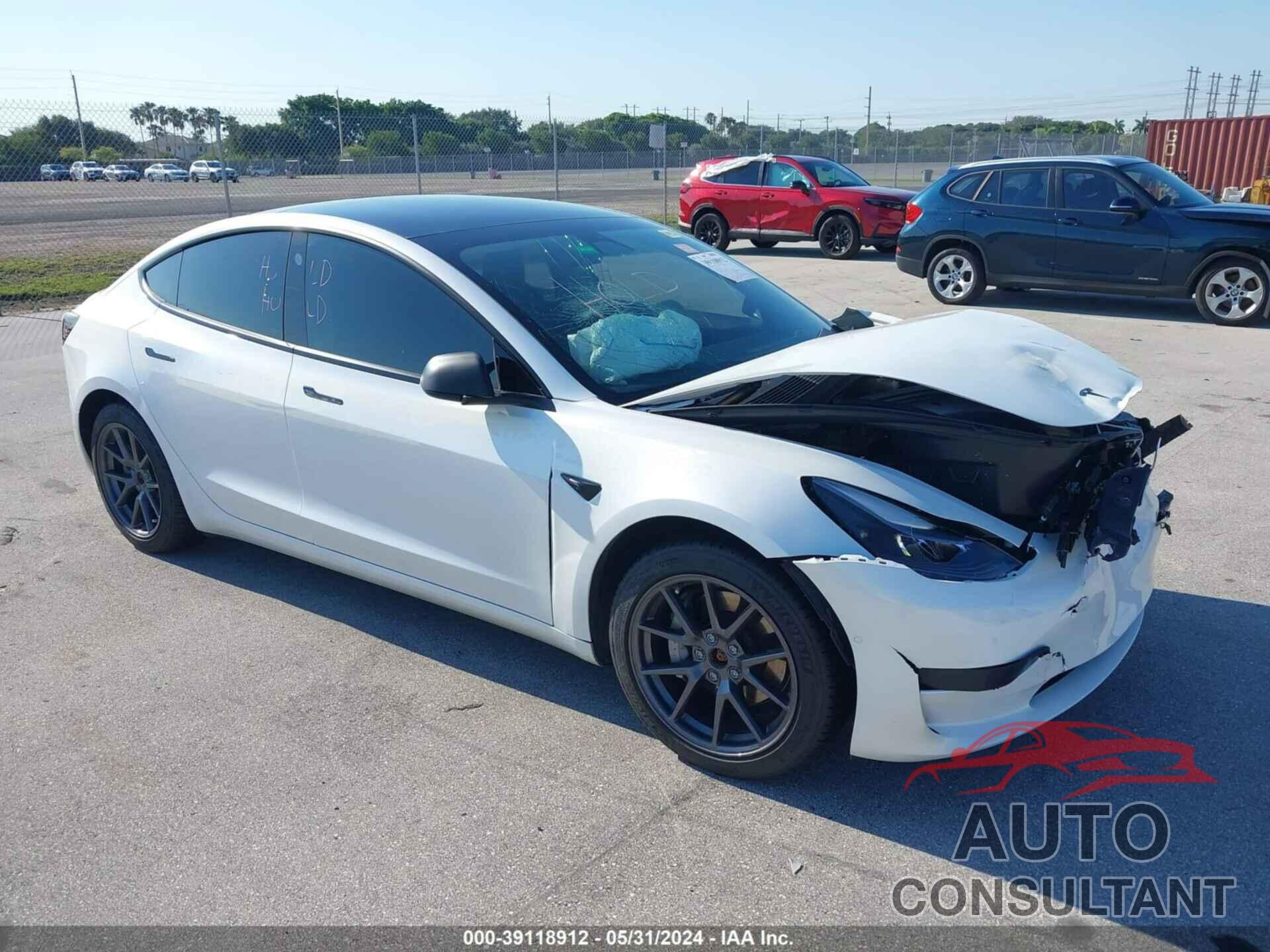 TESLA MODEL 3 2021 - 5YJ3E1EB0MF869767