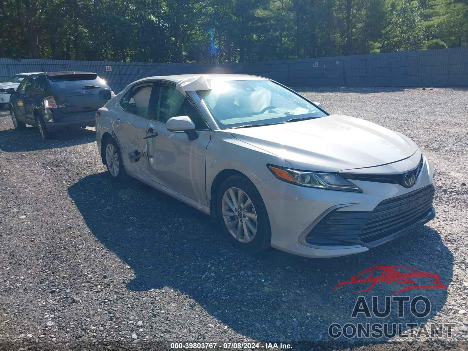 TOYOTA CAMRY 2024 - 4T1R11BK8RU108179