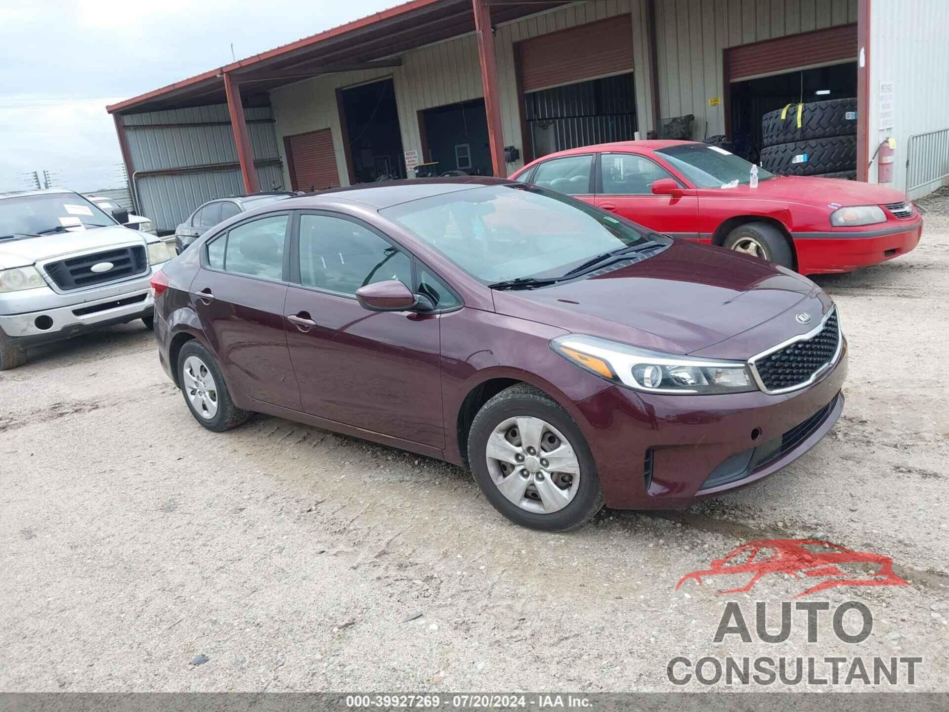 KIA FORTE 2018 - 3KPFK4A72JE258875