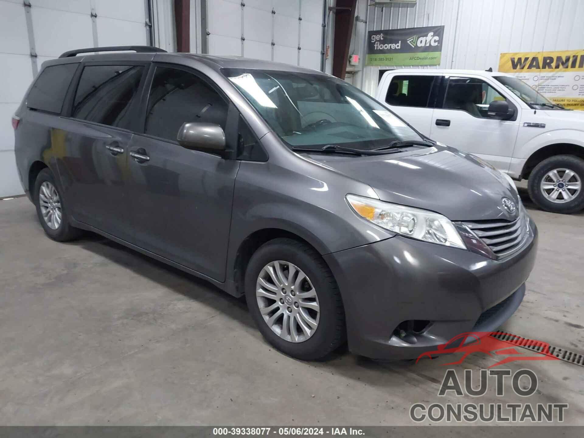 TOYOTA SIENNA 2017 - 5TDYZ3DC2HS887494