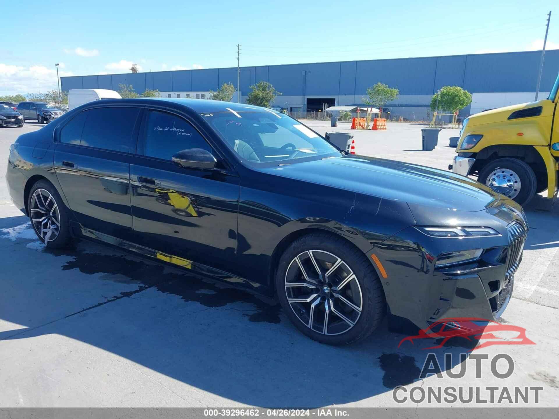 BMW 750E 2024 - WBA43EH02RCP28633