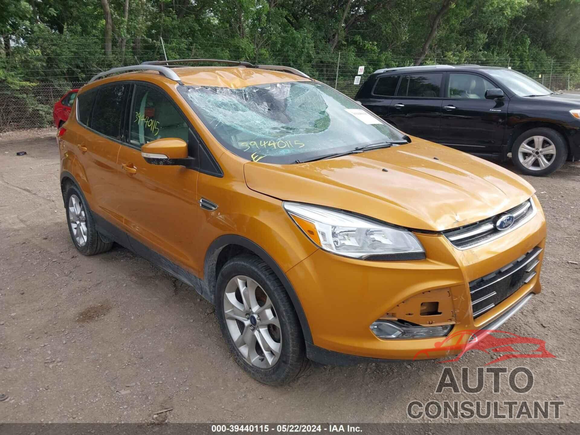 FORD ESCAPE 2016 - 1FMCU9J92GUC08687