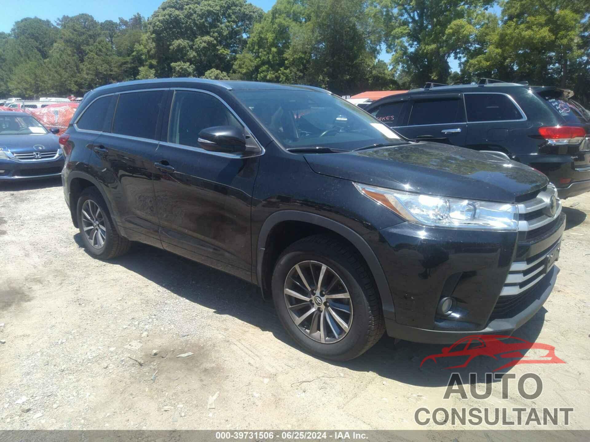 TOYOTA HIGHLANDER 2018 - 5TDJZRFH3JS906024