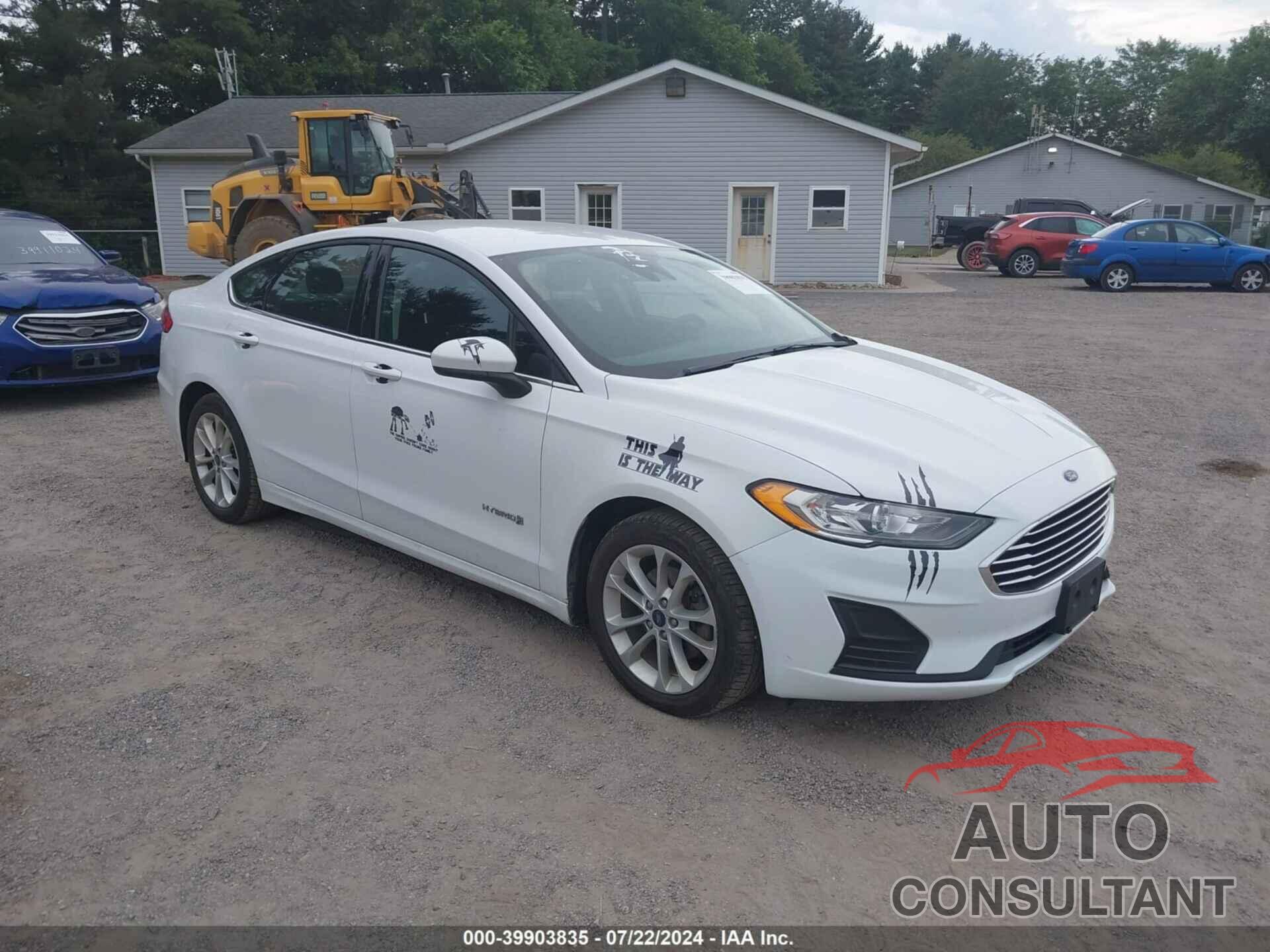 FORD FUSION HYBRID 2019 - 3FA6P0LU1KR241322