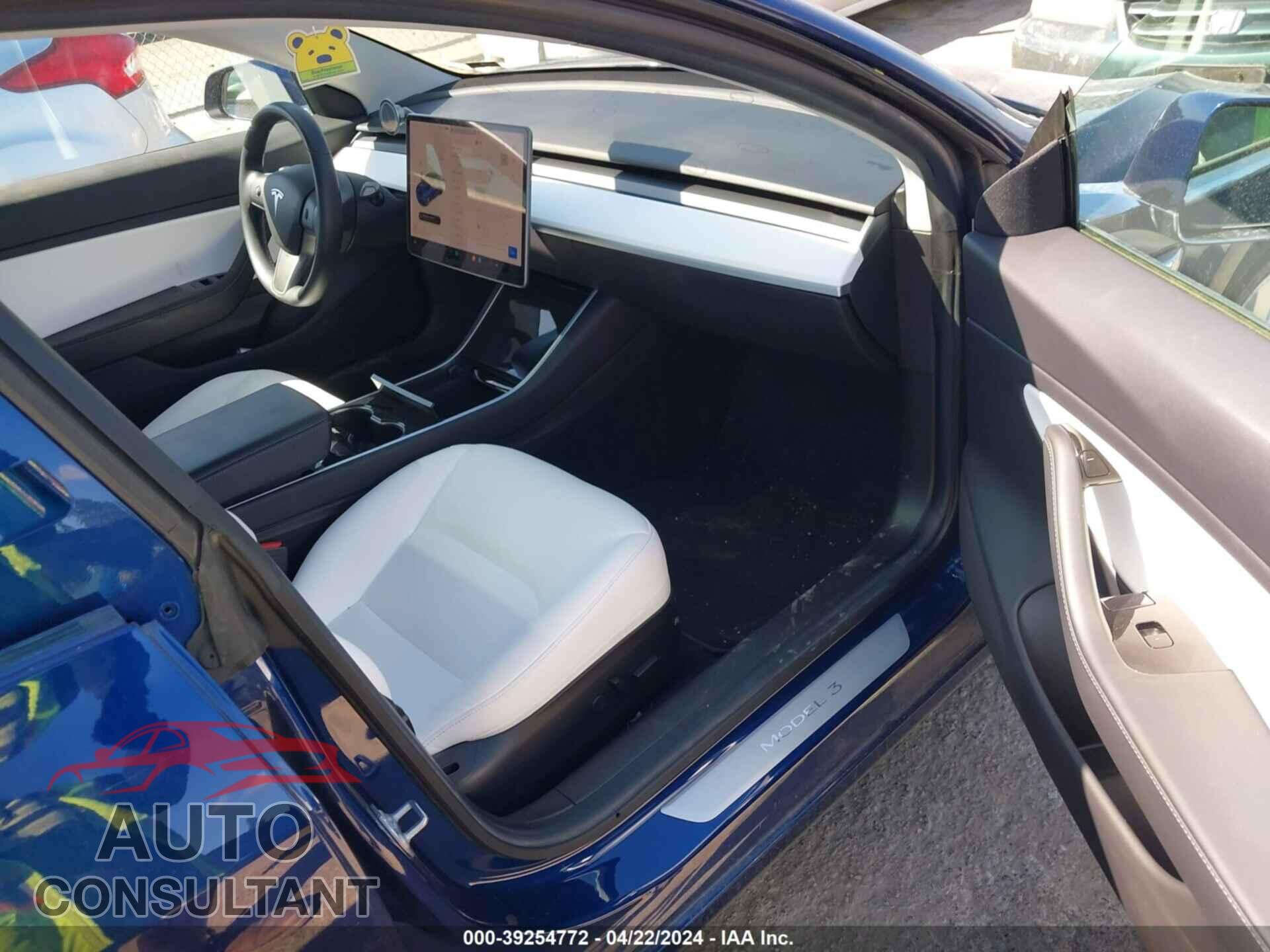 TESLA MODEL 3 2019 - 5YJ3E1EA3KF417879