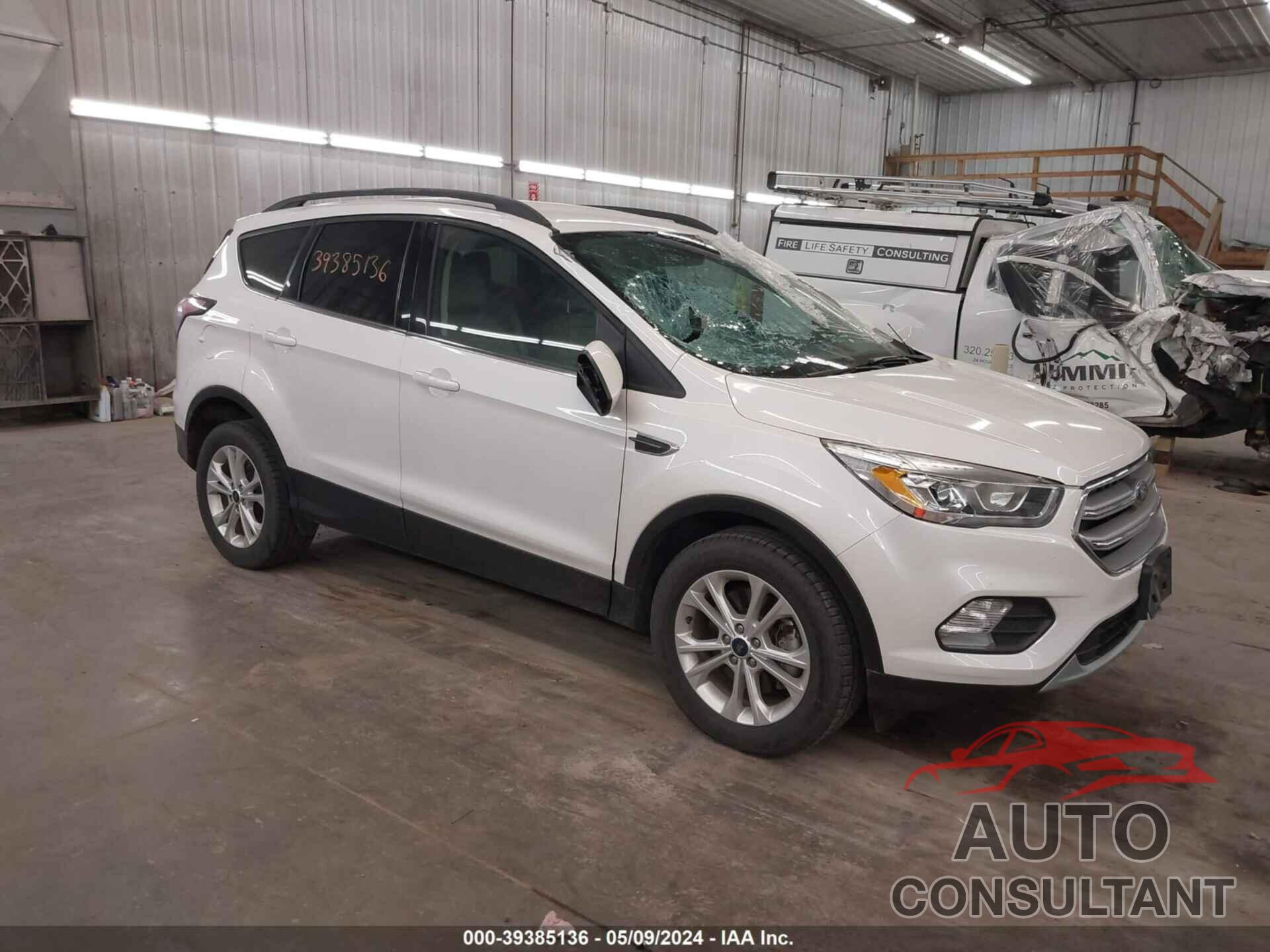 FORD ESCAPE 2017 - 1FMCU9GD3HUA94454