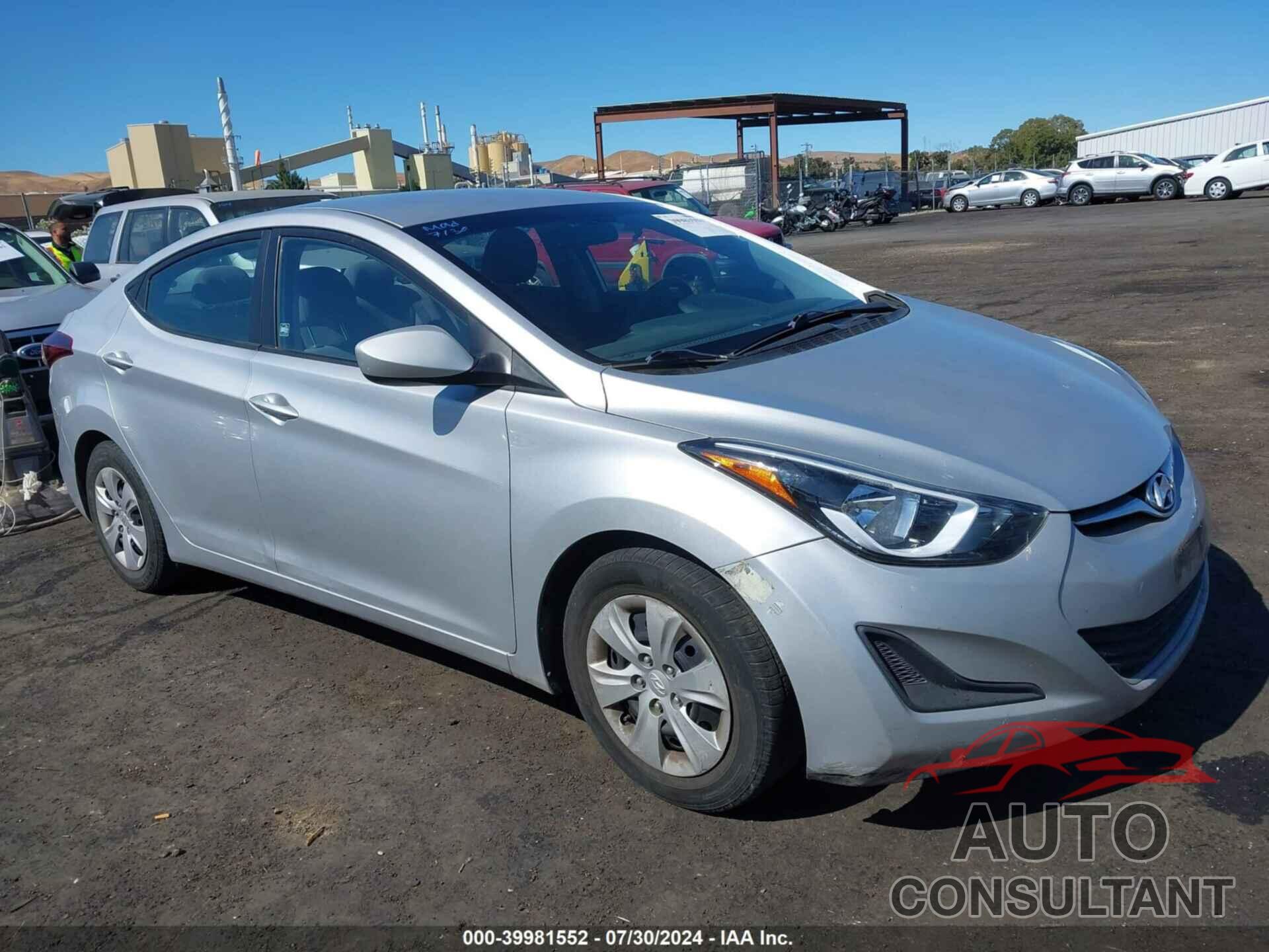 HYUNDAI ELANTRA 2016 - 5NPDH4AE8GH702432