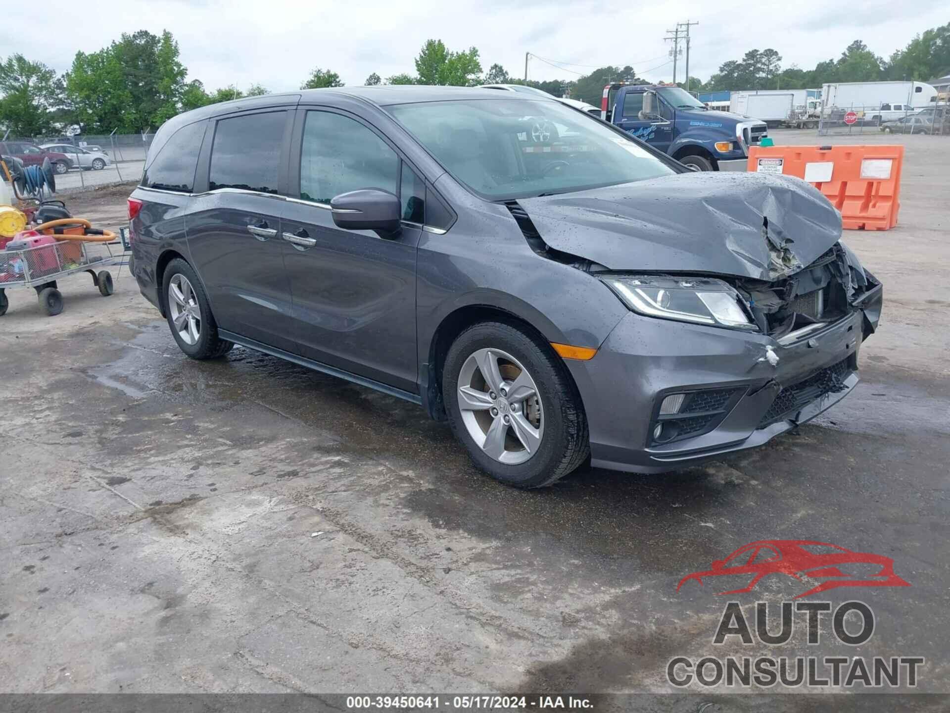 HONDA ODYSSEY 2018 - 5FNRL6H74JB109048