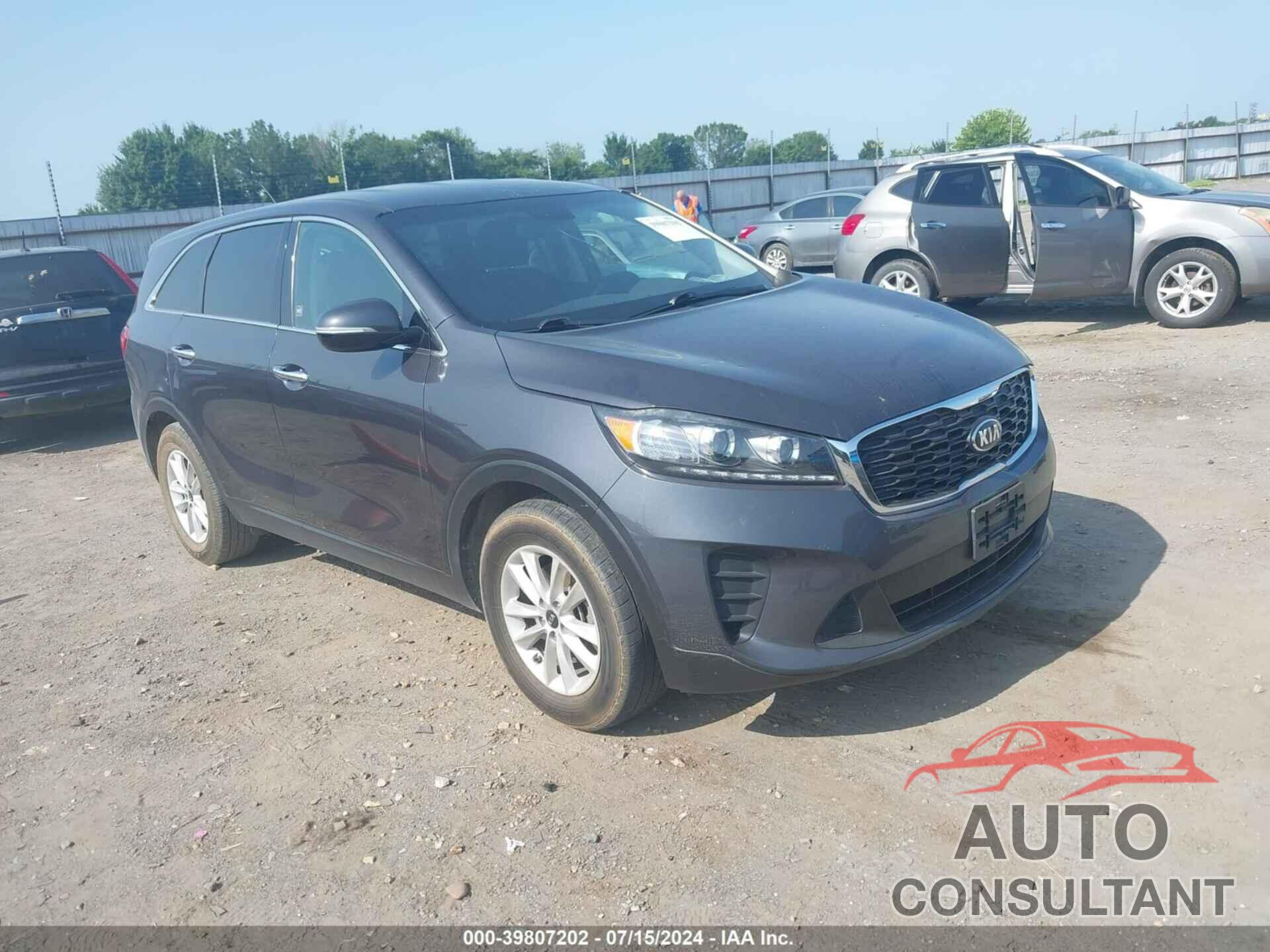 KIA SORENTO 2019 - 5XYPG4A56KG556600