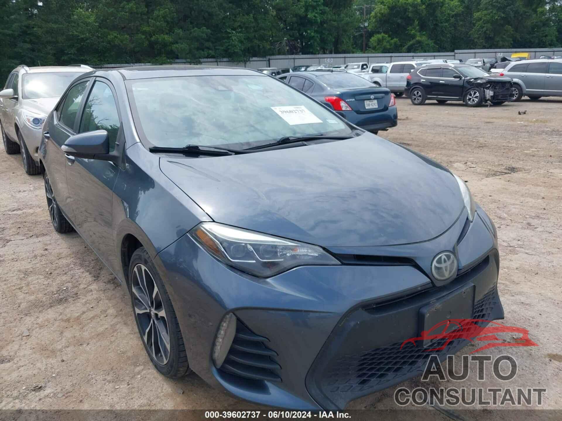 TOYOTA COROLLA 2018 - 2T1BURHE5JC044066