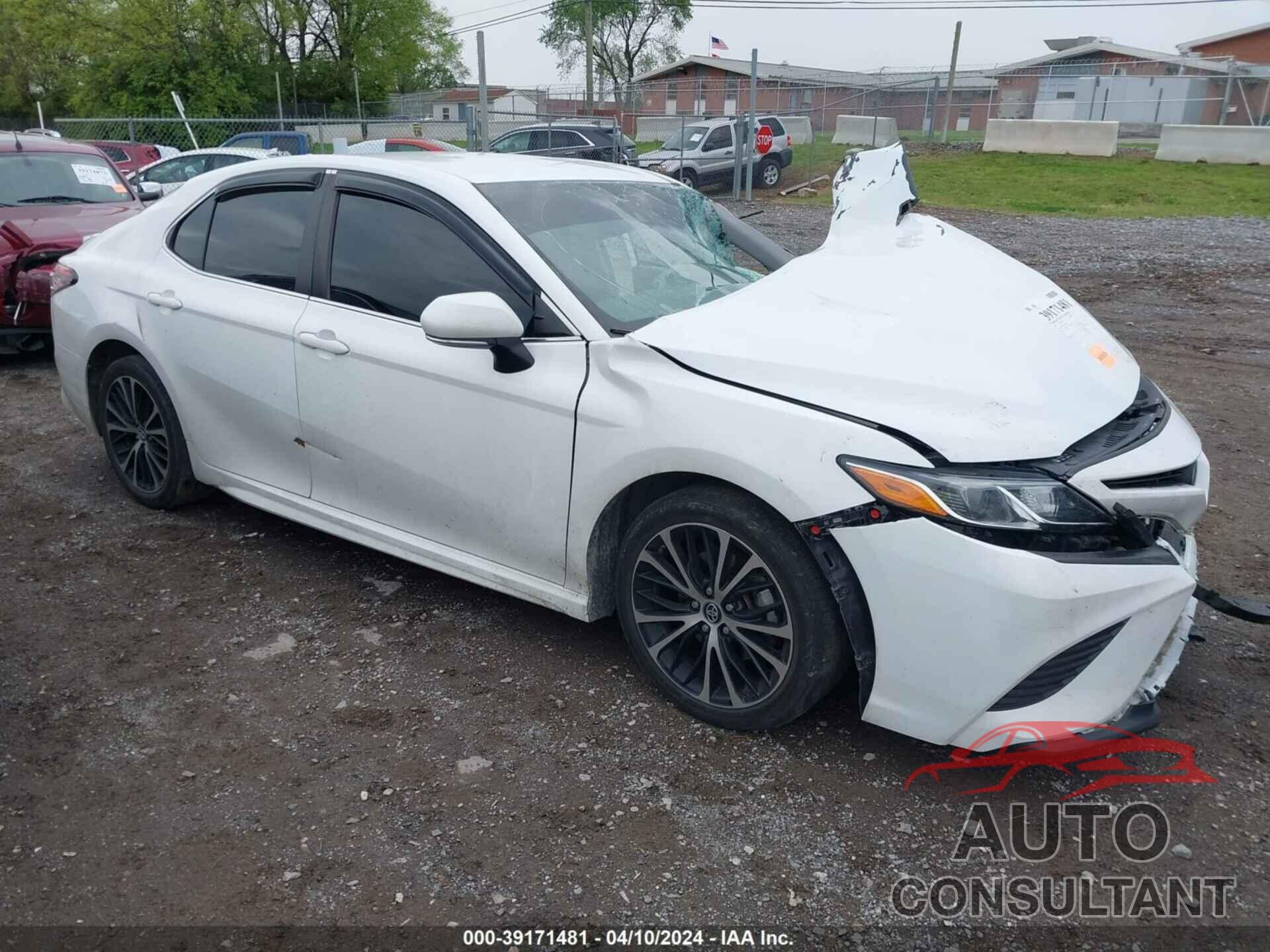 TOYOTA CAMRY 2019 - 4T1B11HK6KU807311