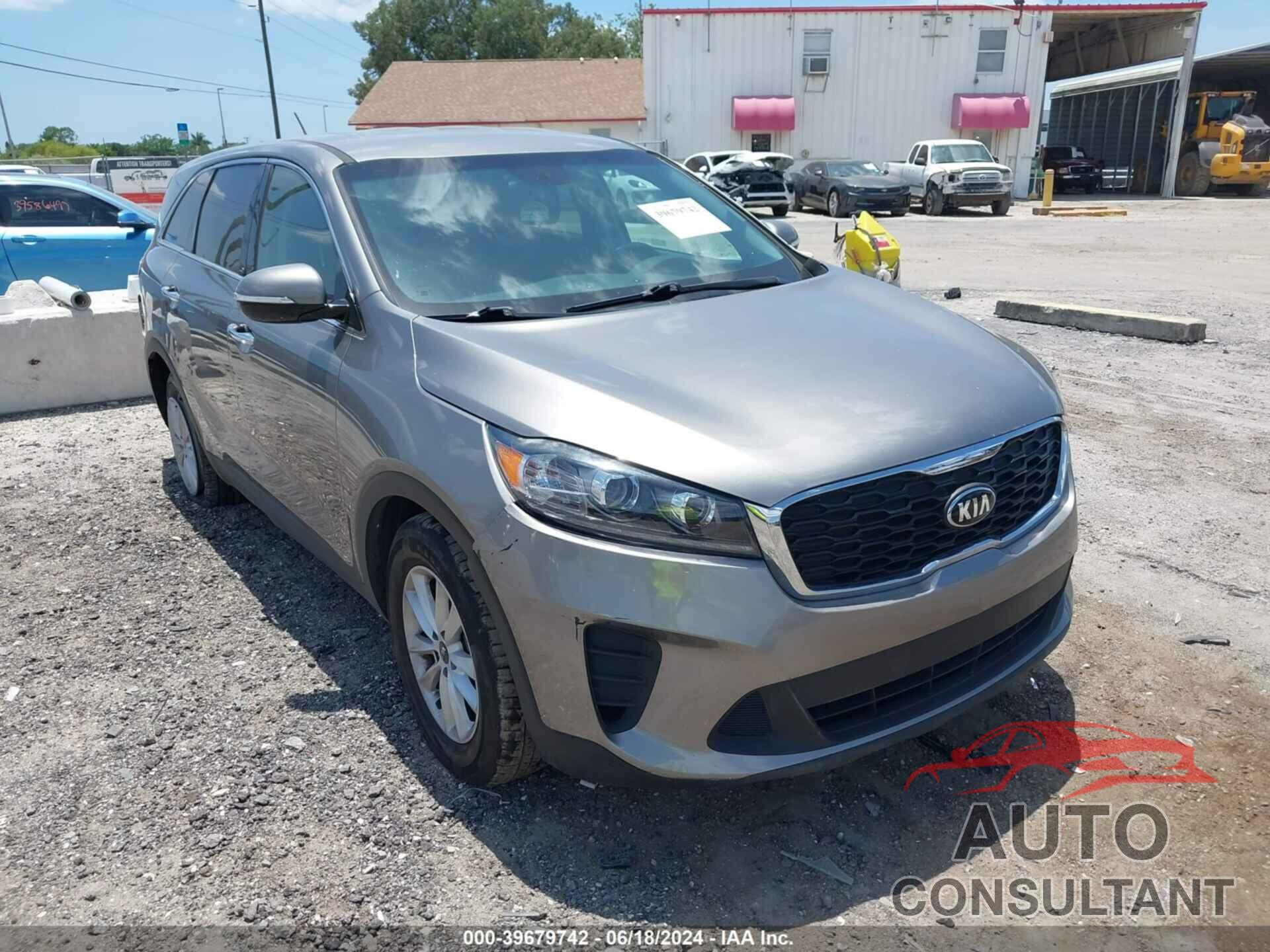 KIA SORENTO 2019 - 5XYPG4A55KG547029