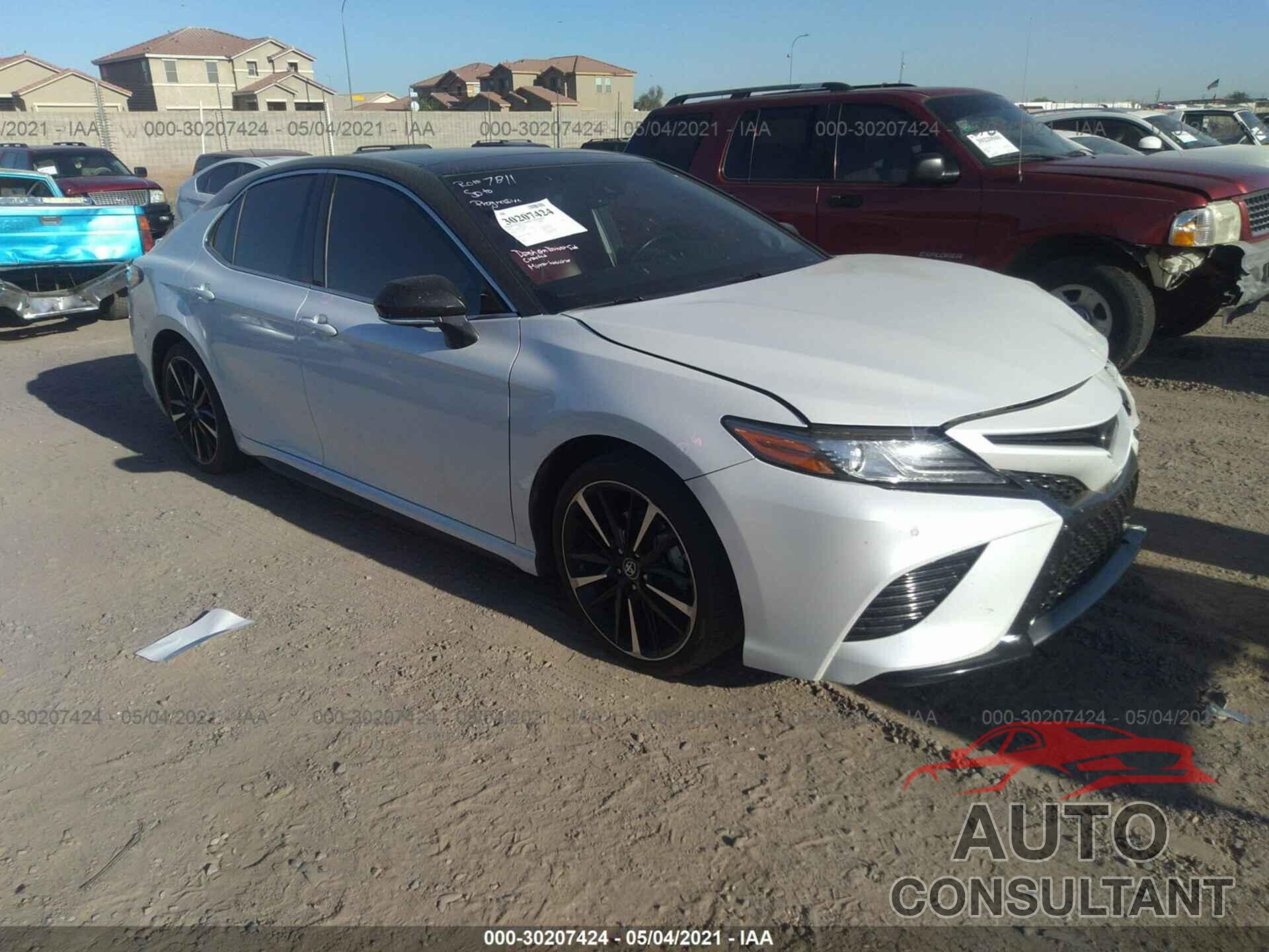 TOYOTA CAMRY 2018 - 4T1BZ1HK5JU020230