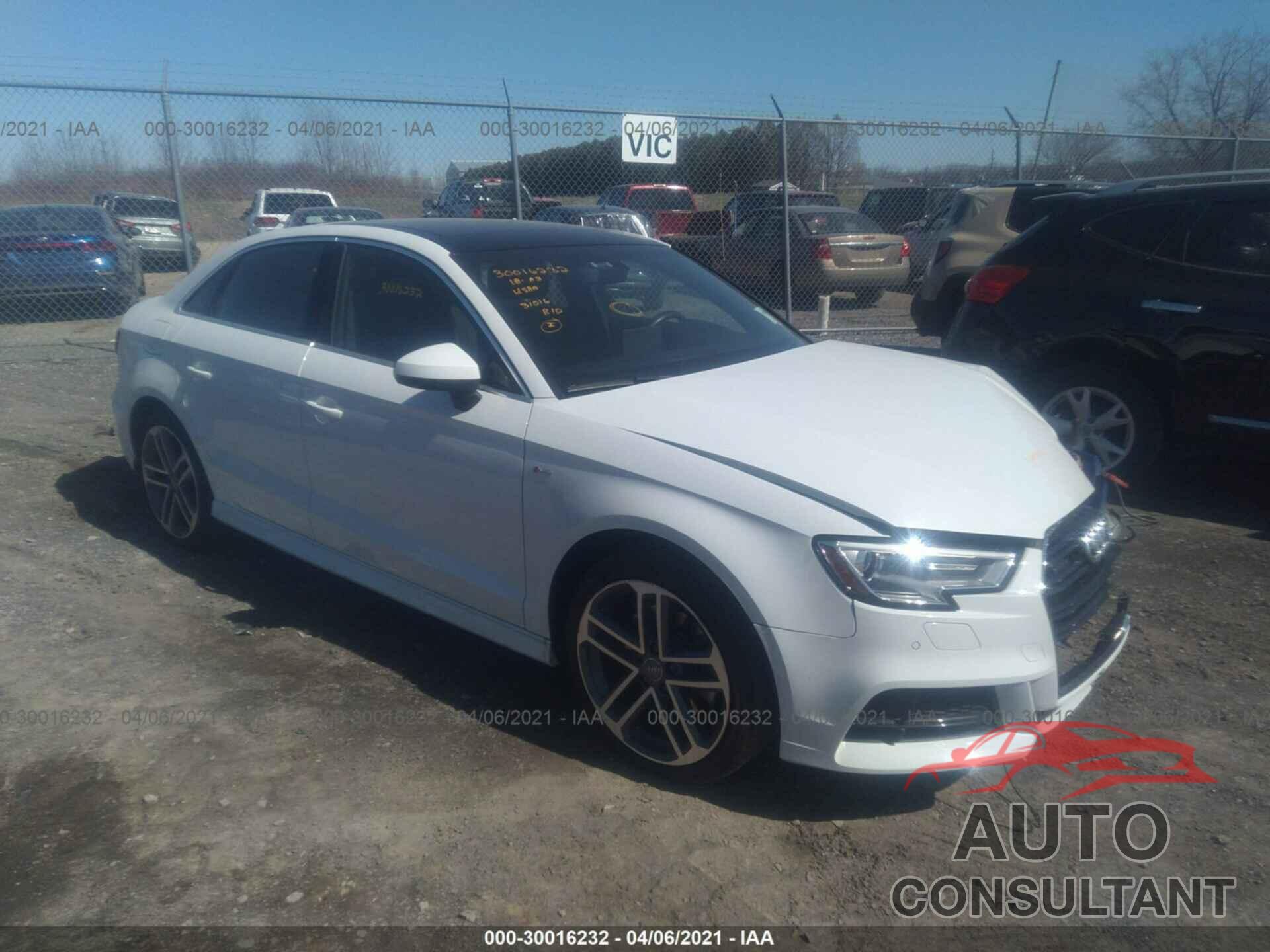 AUDI A3 SEDAN 2018 - WAUJ8GFF4J1035442