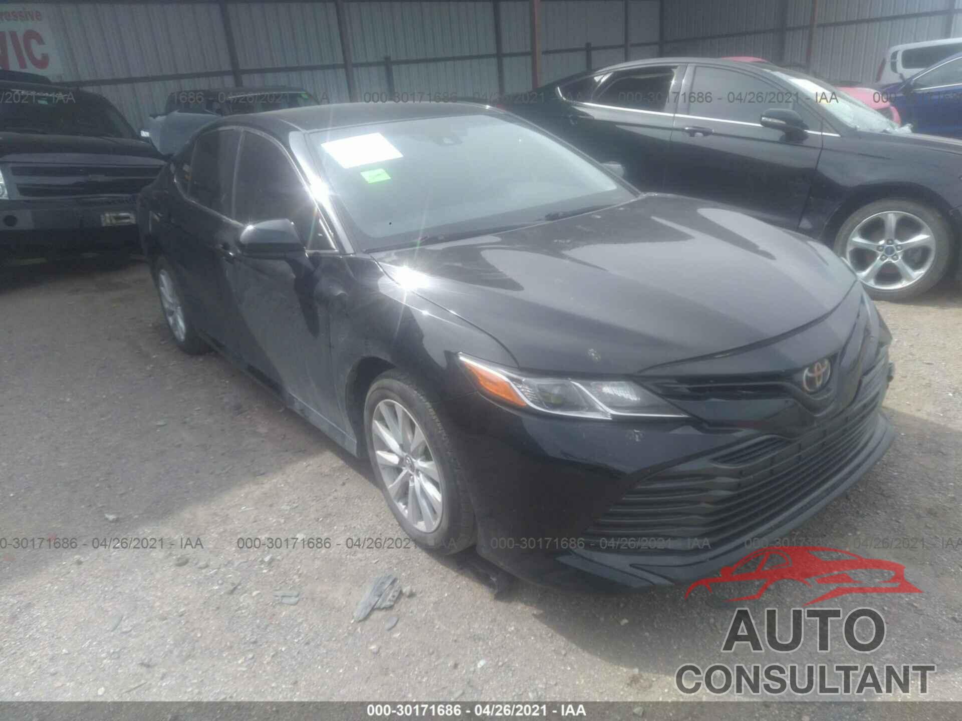 TOYOTA CAMRY 2018 - JTNB11HK3J3028548