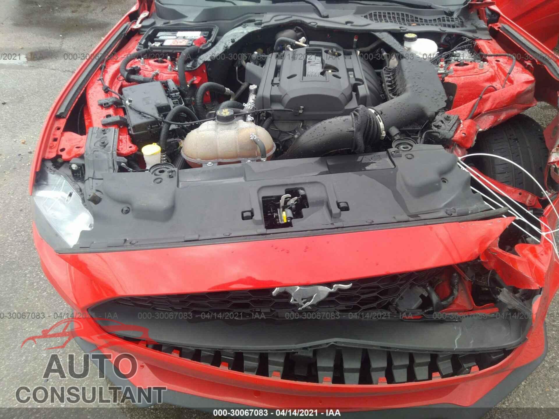 FORD MUSTANG 2018 - 1FATP8UH7J5111050