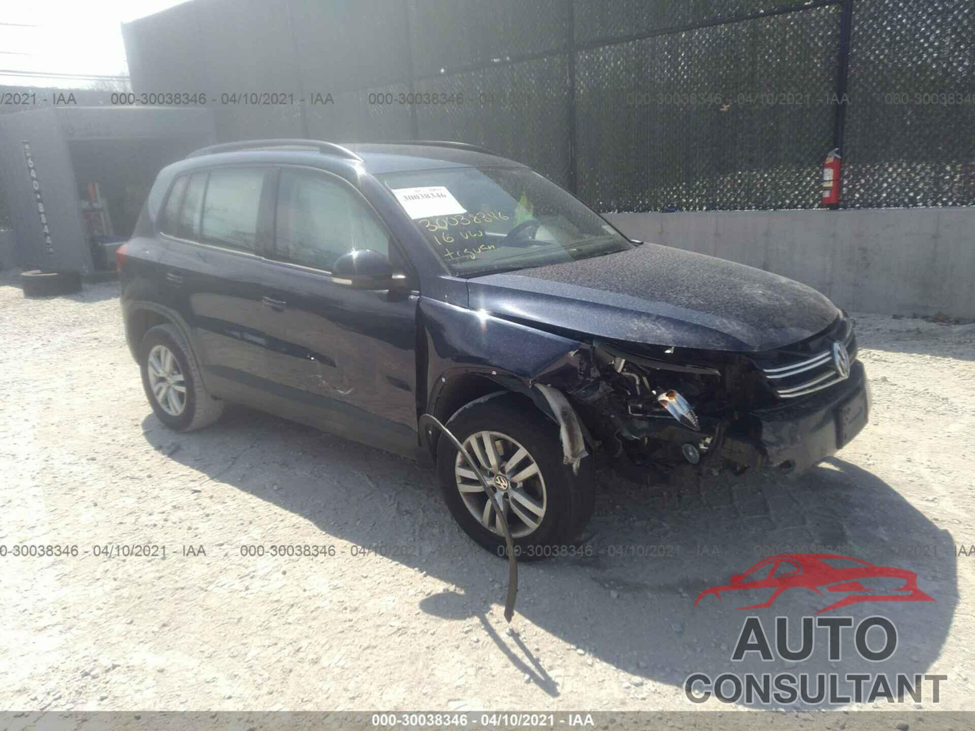 VOLKSWAGEN TIGUAN 2016 - WVGBV7AX1GW614590