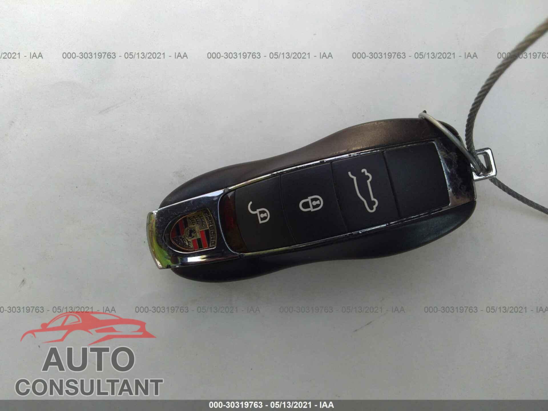 PORSCHE CAYENNE 2016 - WP1AA2A22GKA09793