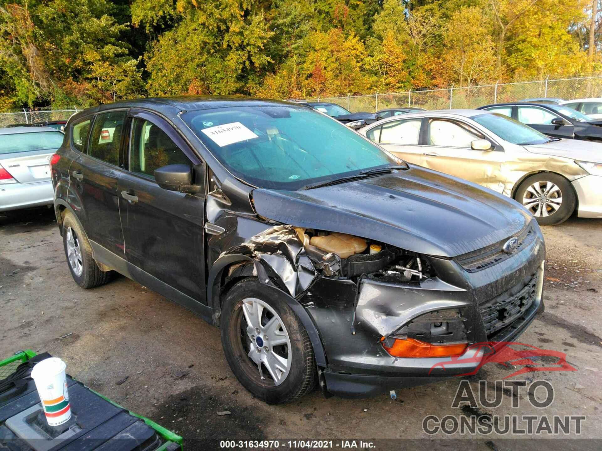 FORD ESCAPE 2016 - 1FMCU0F71GUC20641