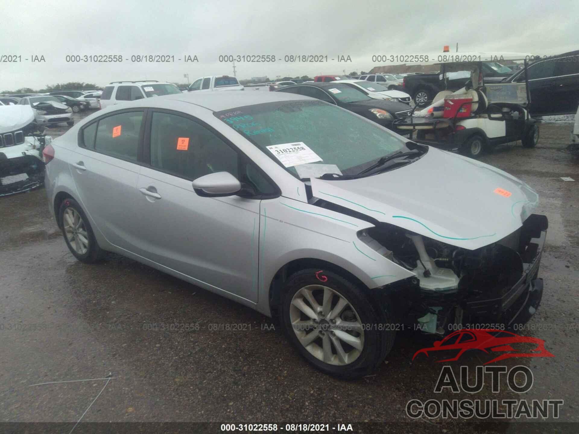 KIA FORTE 2017 - 3KPFL4A74HE016516
