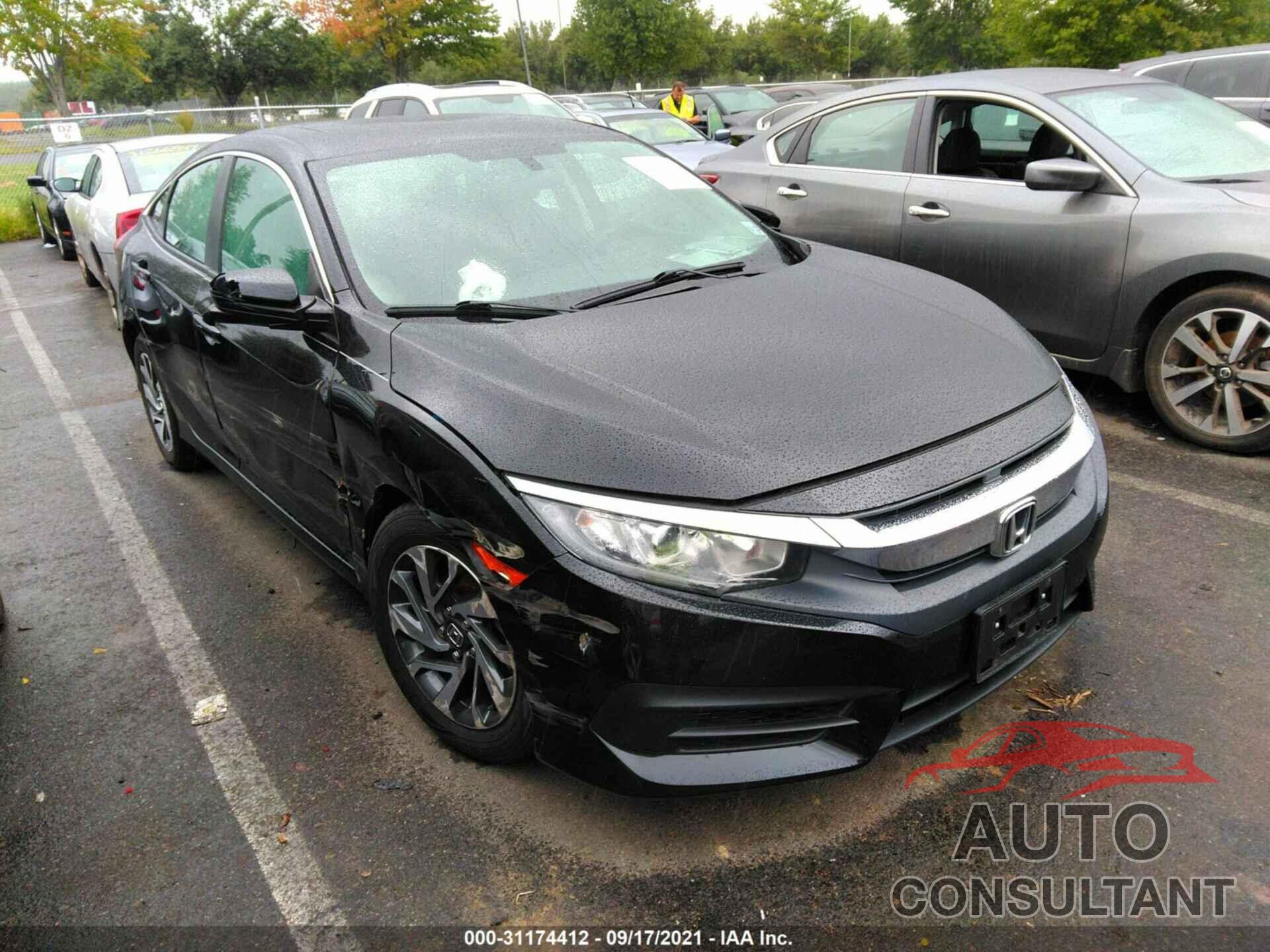 HONDA CIVIC SEDAN 2018 - 2HGFC2F71JH573604