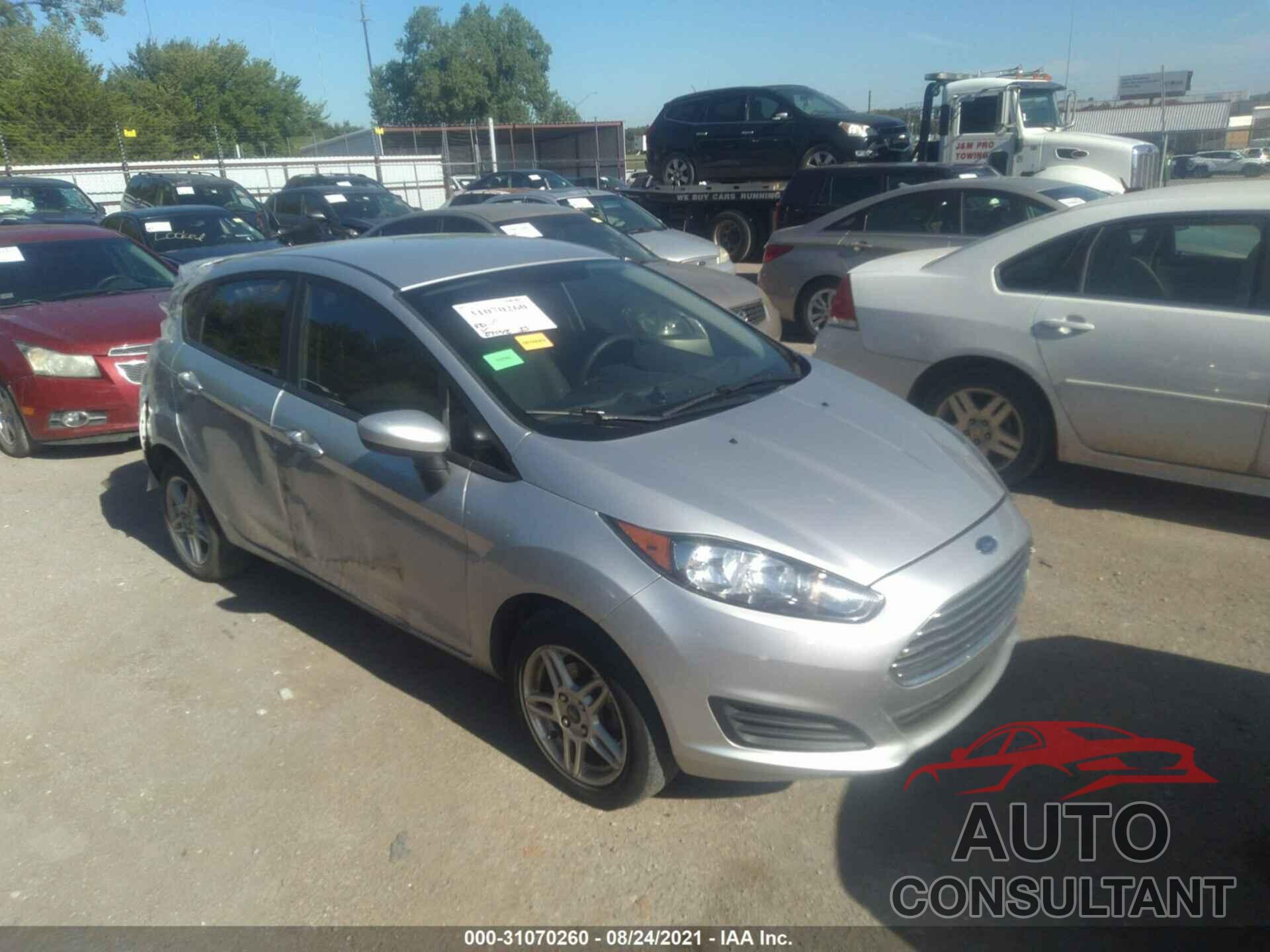 FORD FIESTA 2017 - 3FADP4EJ7HM115800