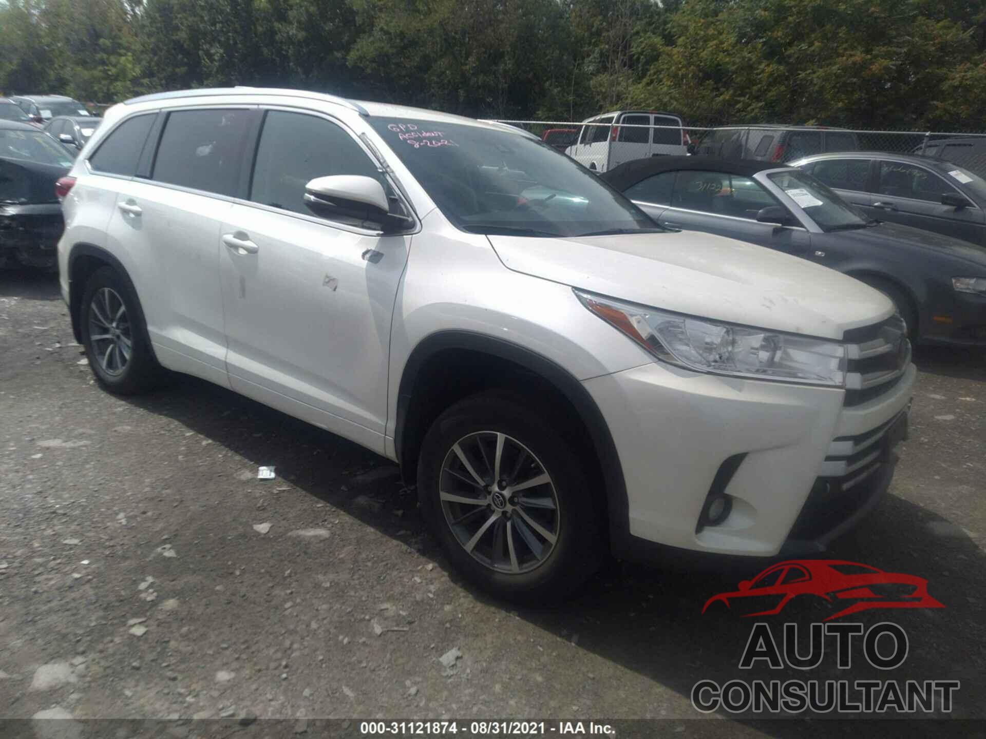 TOYOTA HIGHLANDER 2018 - 5TDJZRFH7JS869365