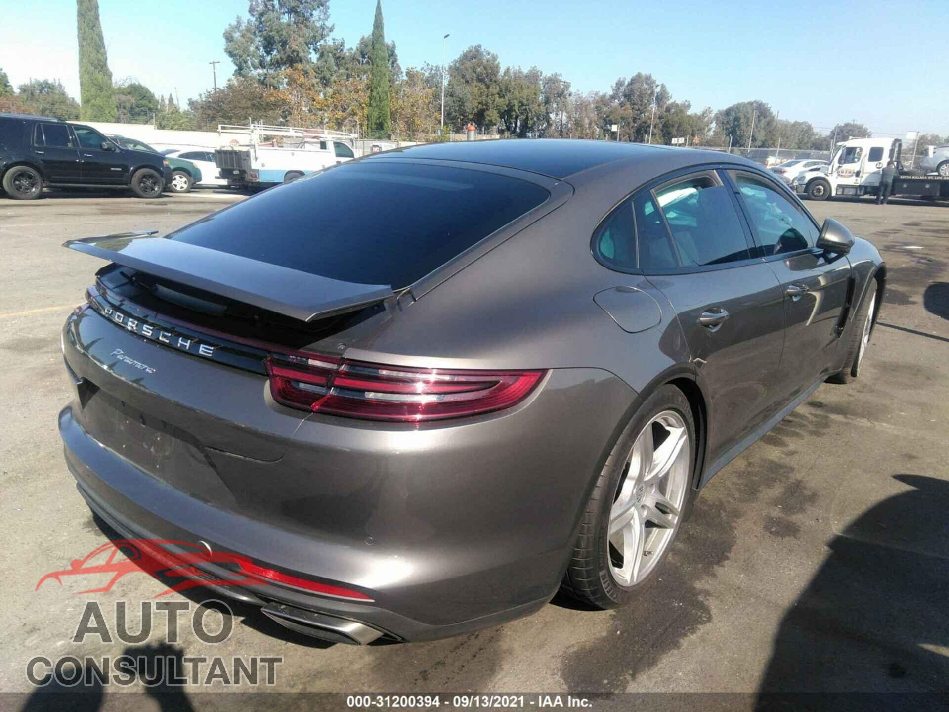 PORSCHE PANAMERA 2017 - WP0AA2A74HL100735
