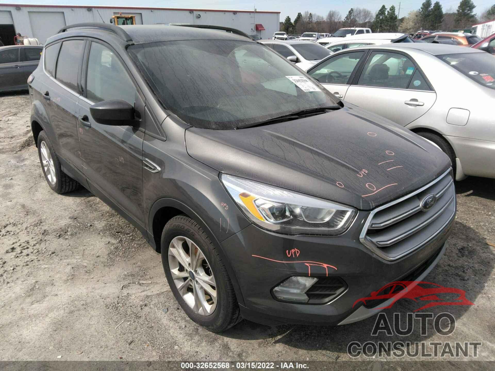 FORD ESCAPE 2017 - 1FMCU0GD5HUB78111