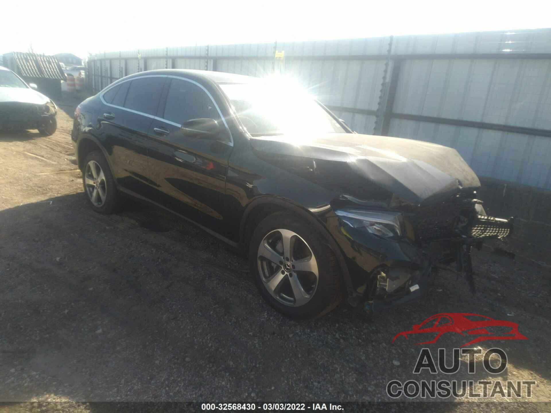 MERCEDES-BENZ GLC 2019 - WDC0J4KB1KF583580