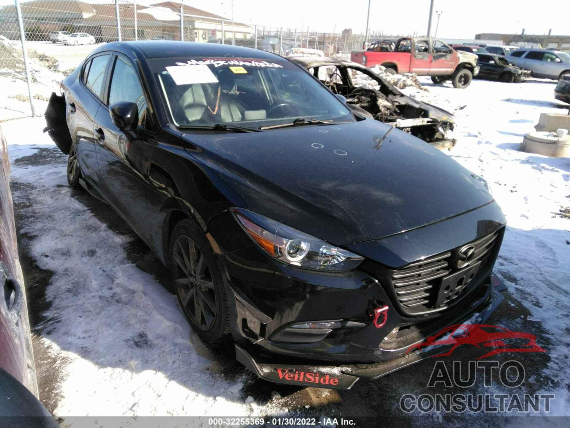 MAZDA MAZDA3 4-DOOR 2018 - 3MZBN1V36JM201805