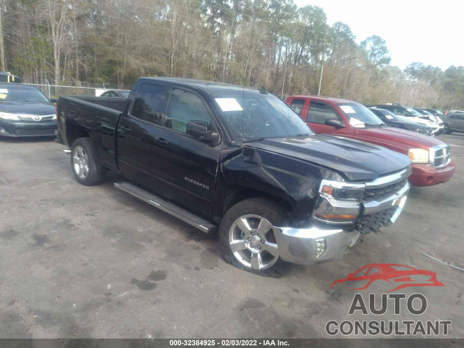 CHEVROLET SILVERADO 1500 2018 - 1GCRCREC4JZ114926