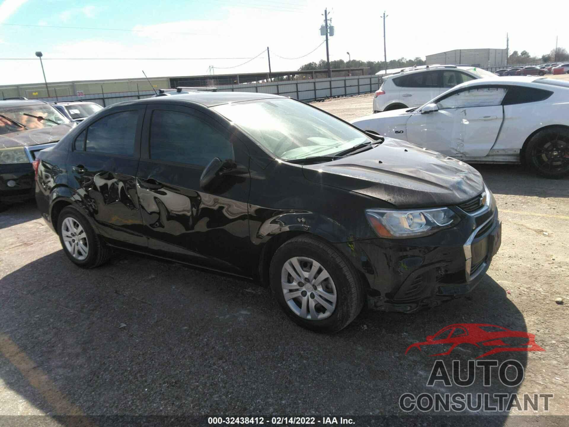 CHEVROLET SONIC 2020 - 1G1JB5SB8L4110326