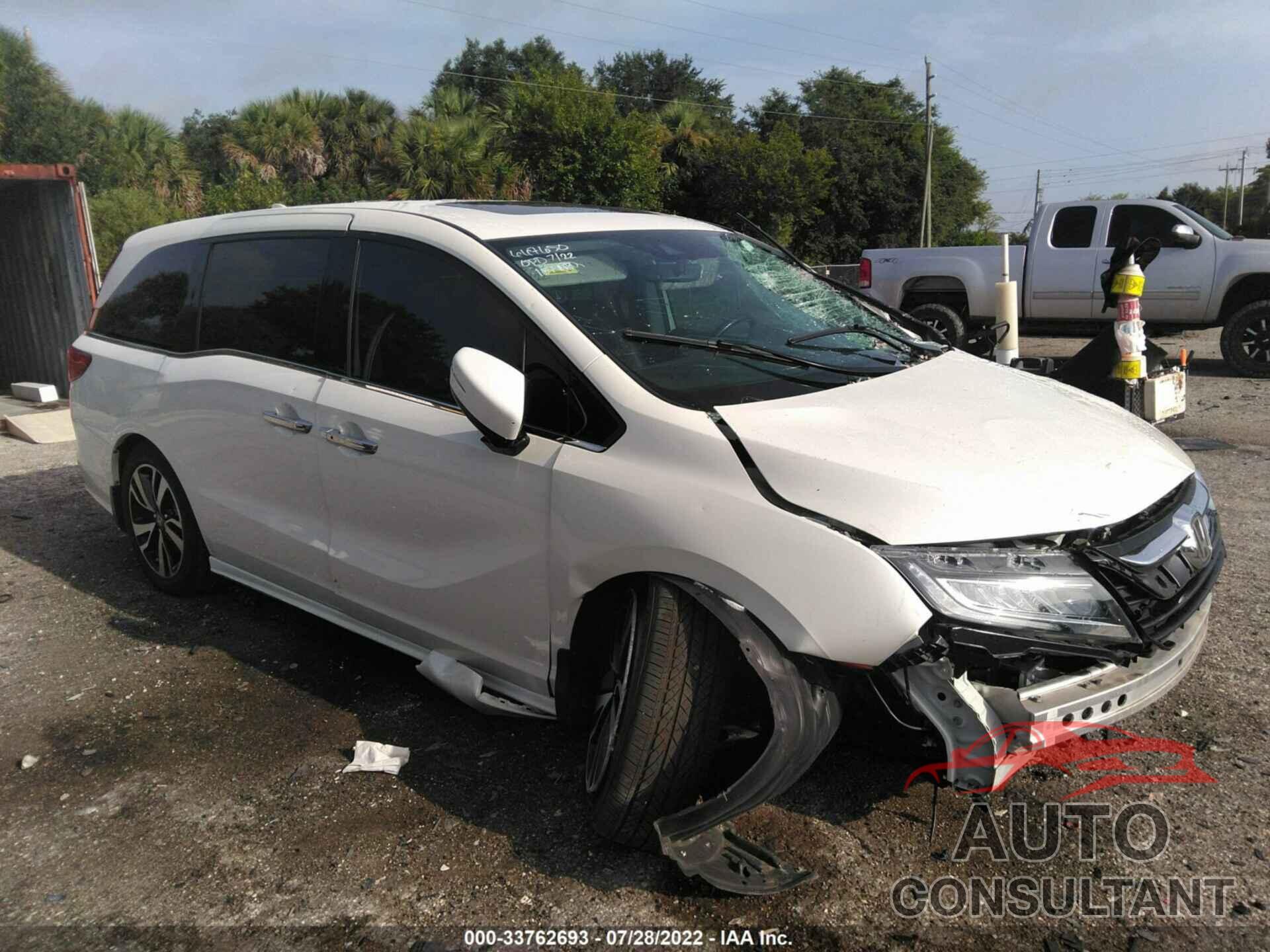 HONDA ODYSSEY 2018 - 5FNRL6H90JB096980