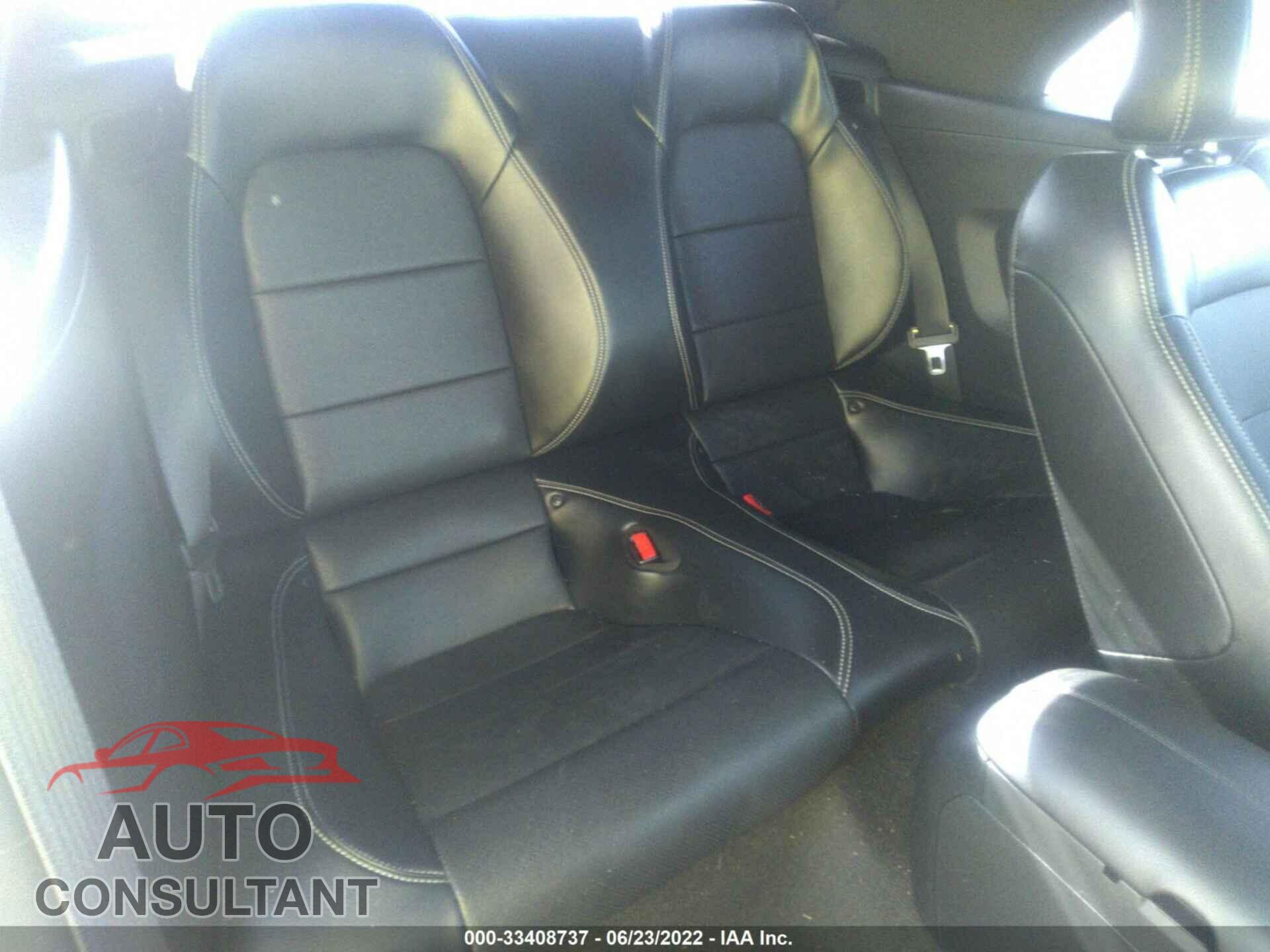 FORD MUSTANG 2017 - 1FATP8UH5H5289632