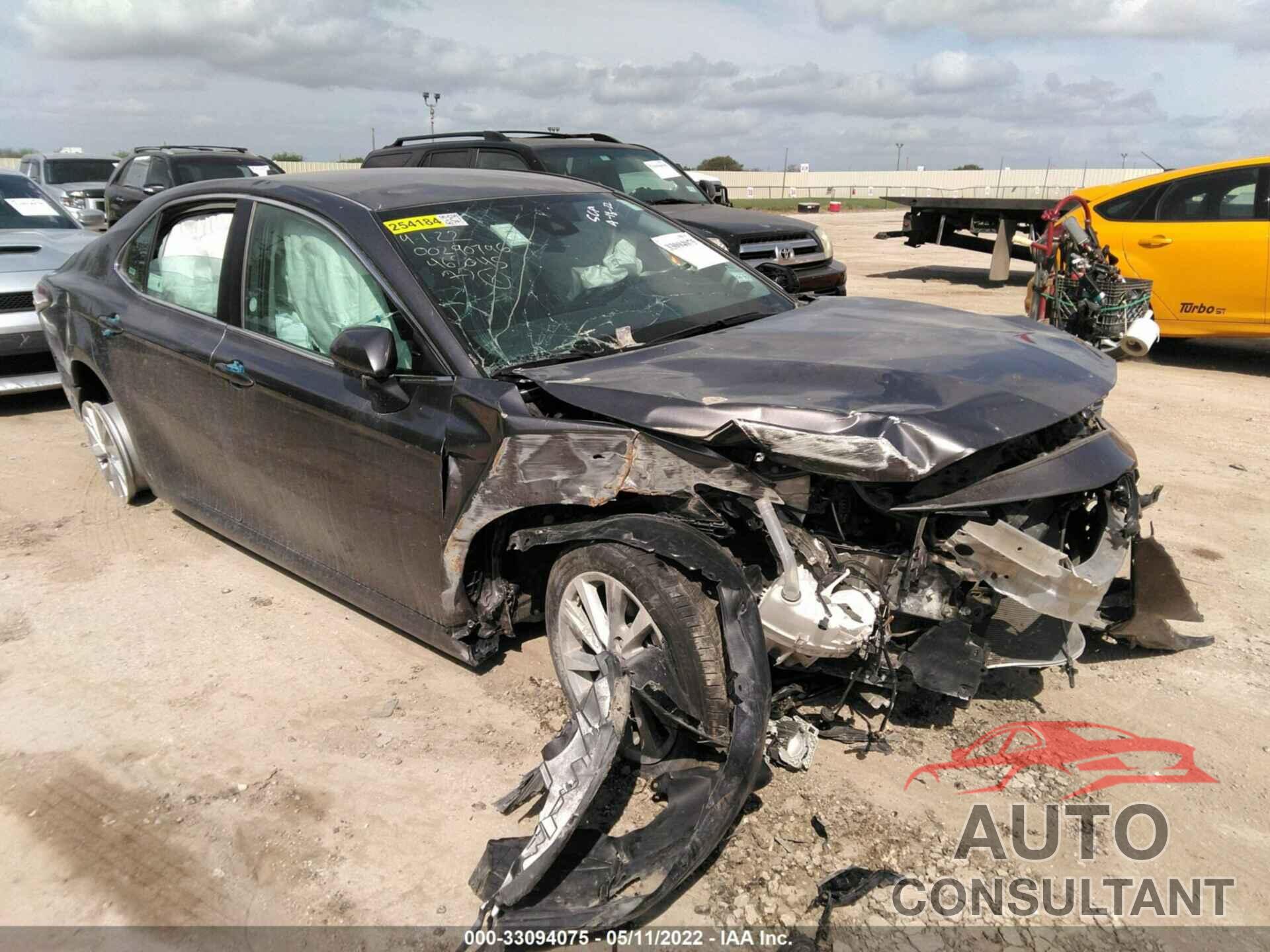 TOYOTA CAMRY 2021 - 4T1C11AK7MU465045