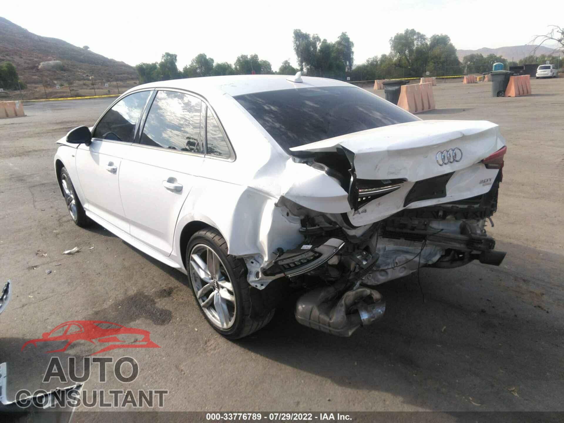 AUDI A4 2017 - WAUKMAF47HN043159