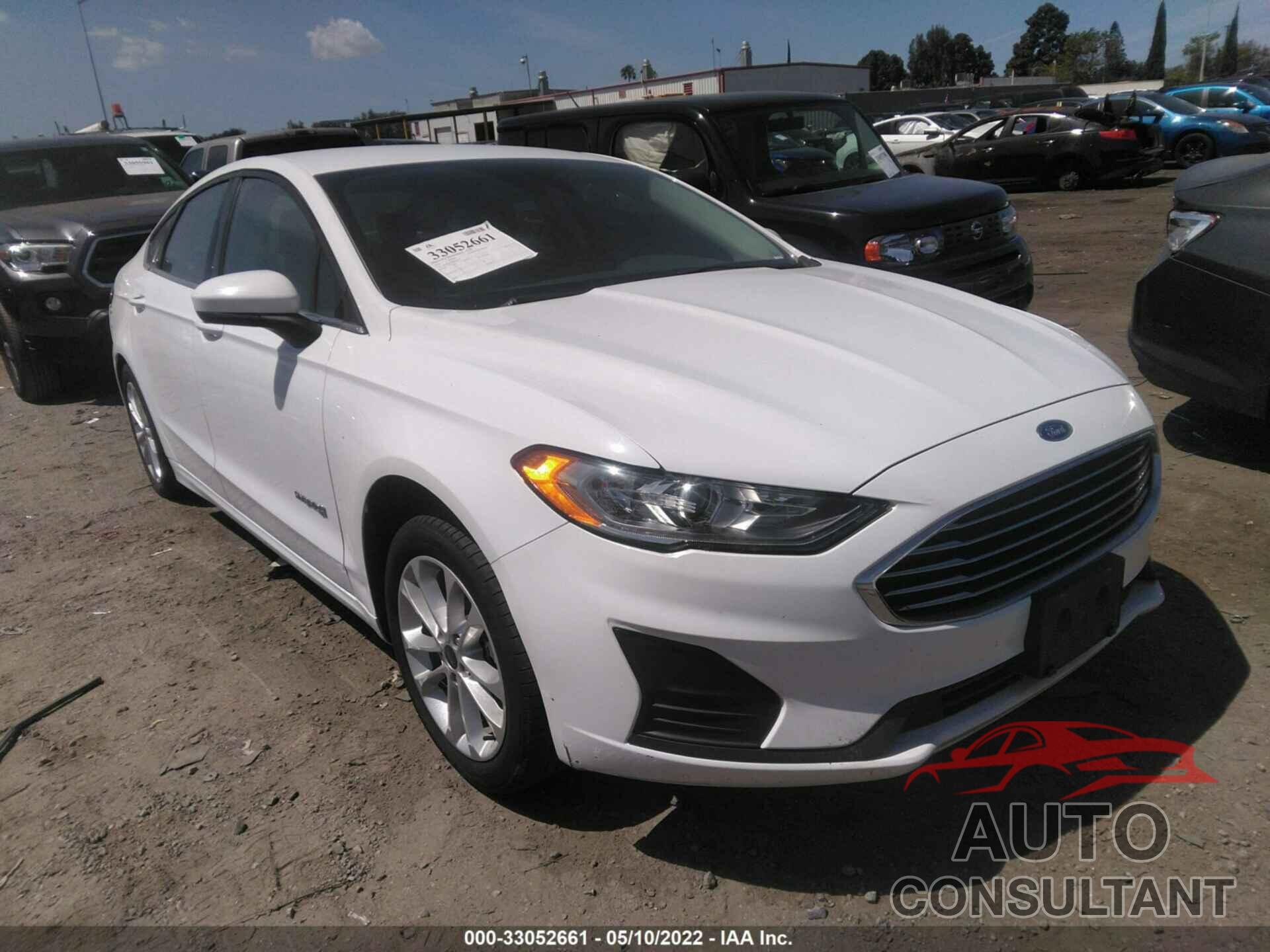 FORD FUSION HYBRID 2019 - 3FA6P0LU6KR200197