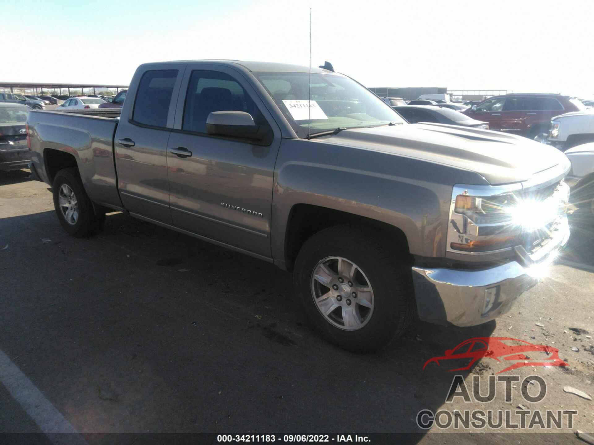 CHEVROLET SILVERADO 1500 2017 - 1GCRCREC7HZ200824