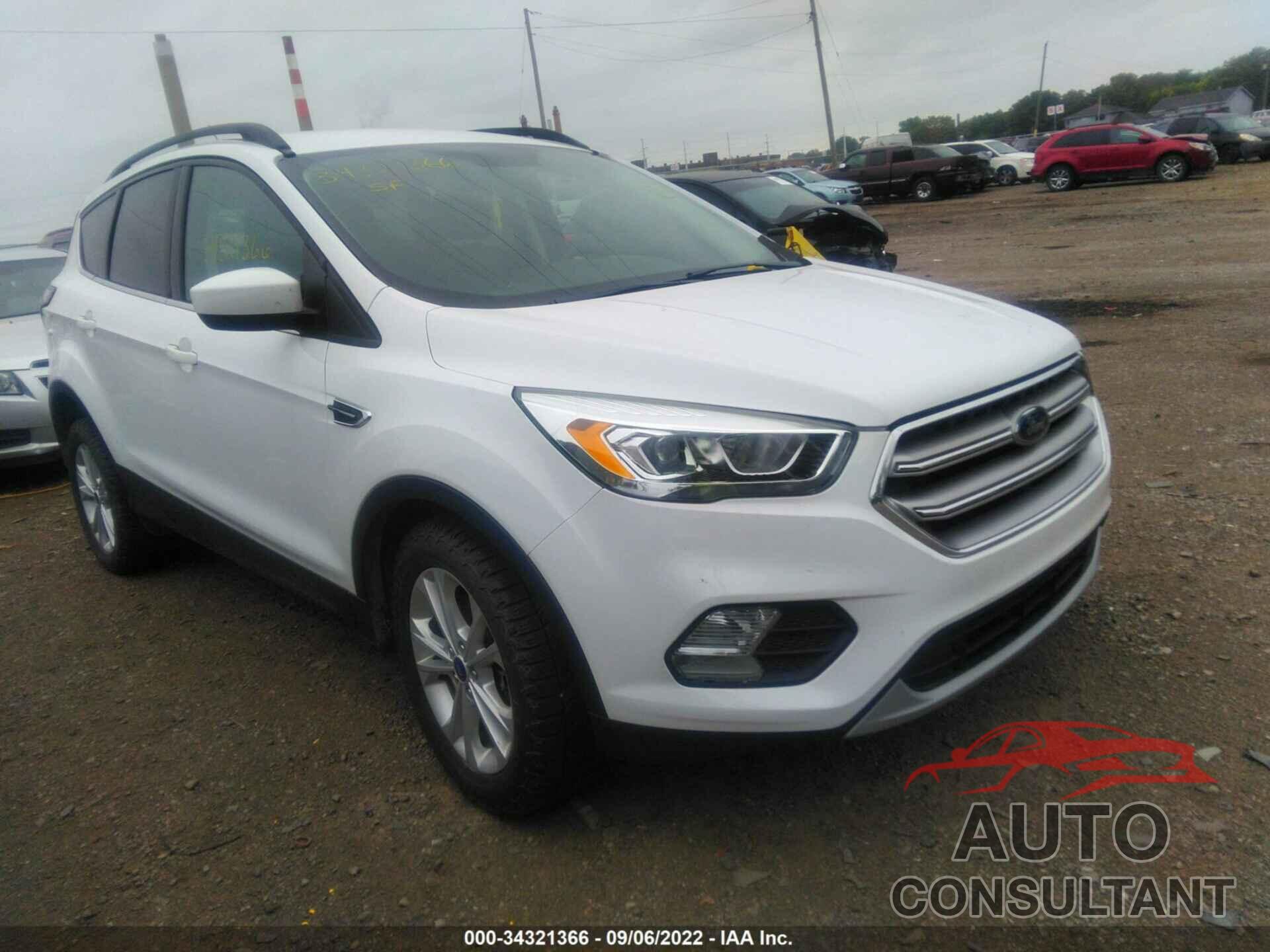 FORD ESCAPE 2017 - 1FMCU9G90HUD52361
