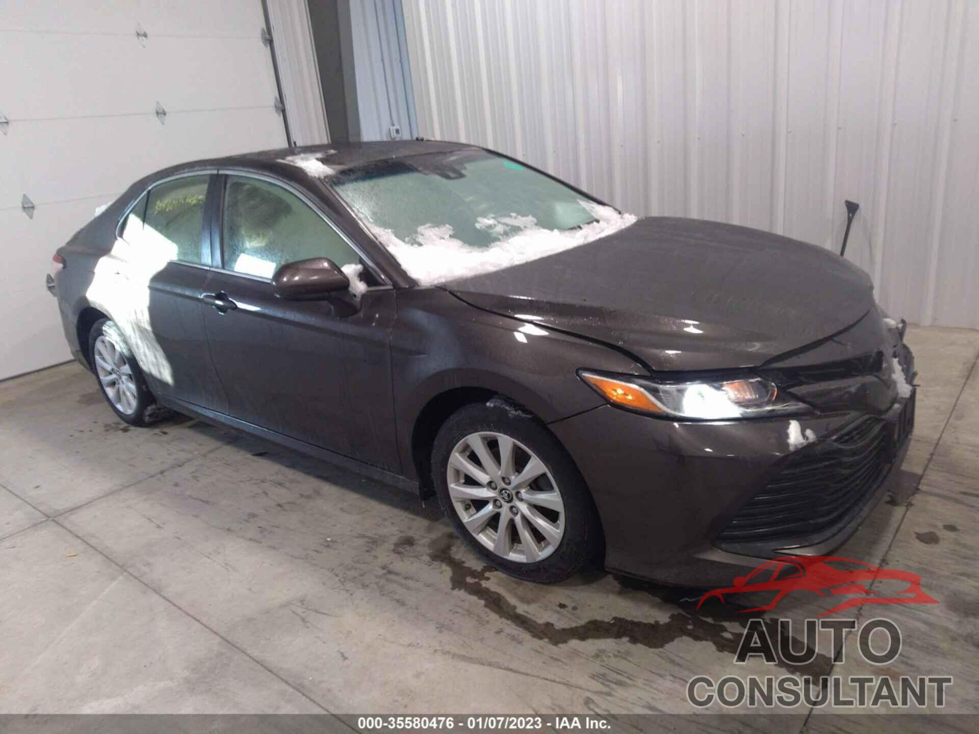 TOYOTA CAMRY 2018 - JTNB11HK3J3028856