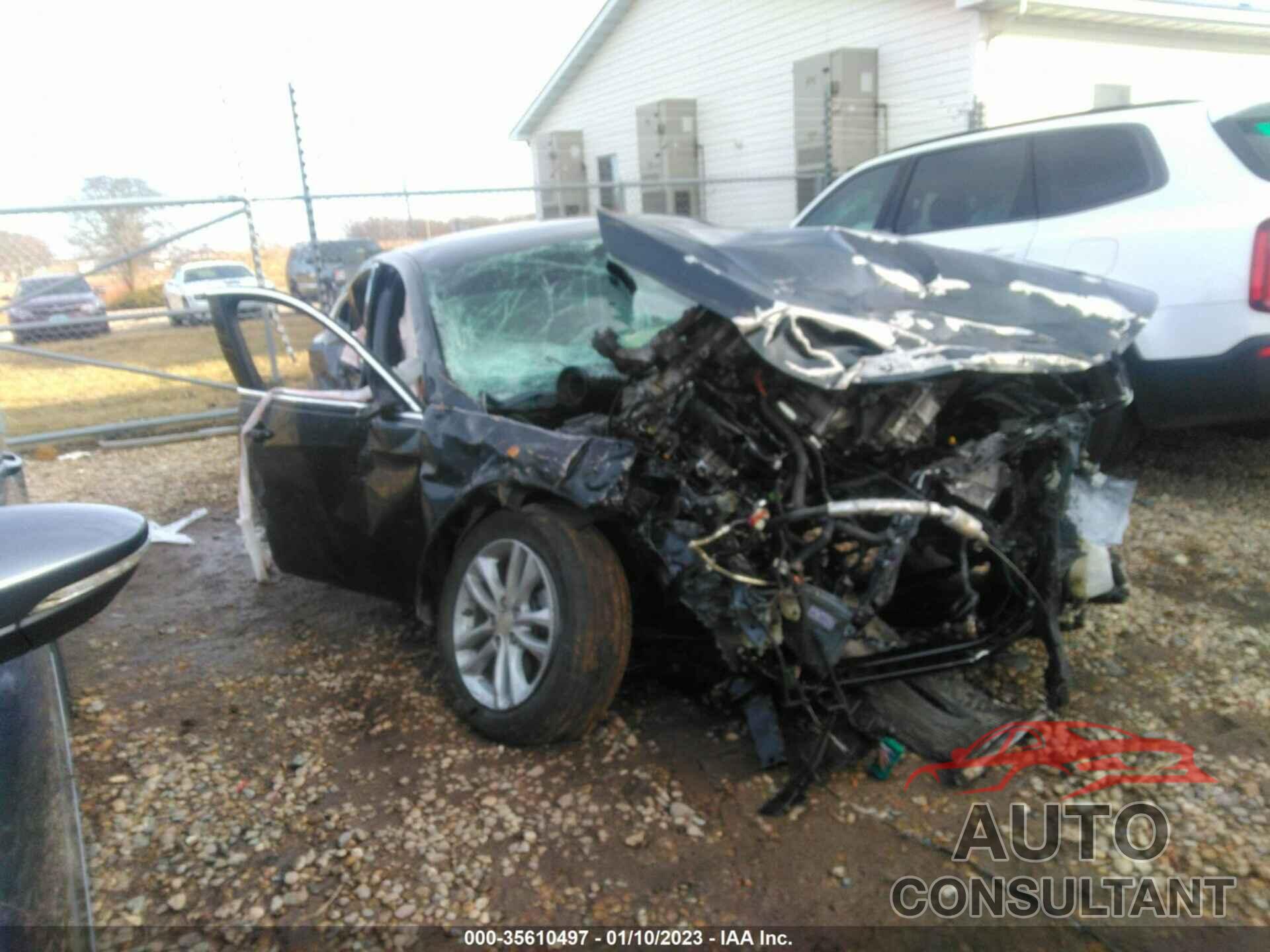 CHEVROLET MALIBU 2018 - 1G1ZD5ST7JF227757