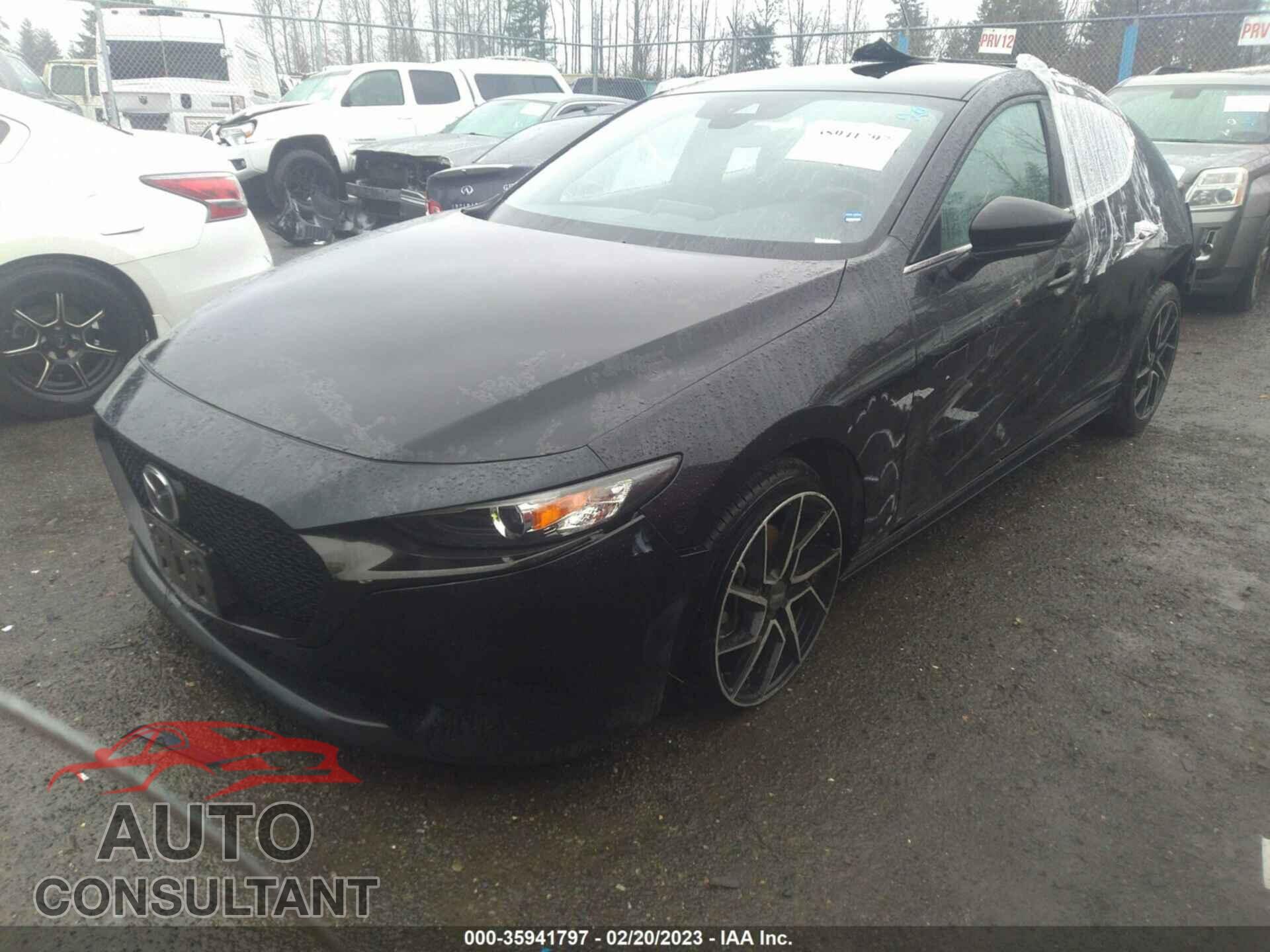 MAZDA MAZDA3 HATCHBACK 2019 - JM1BPBMM4K1125562