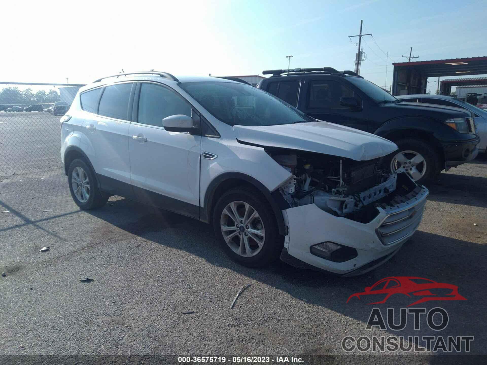 FORD ESCAPE 2018 - 1FMCU9HD0JUA75610
