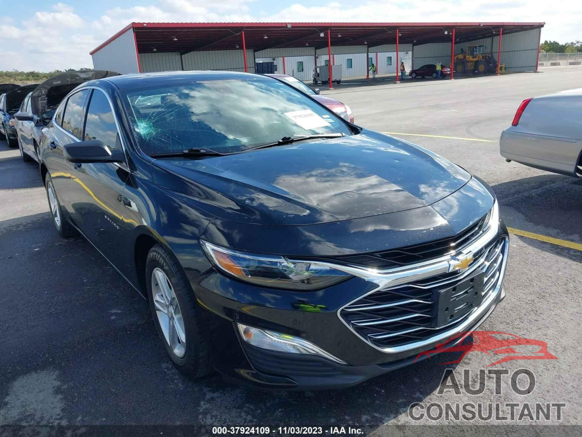 CHEVROLET MALIBU 2020 - 1G1ZB5ST8LF017189