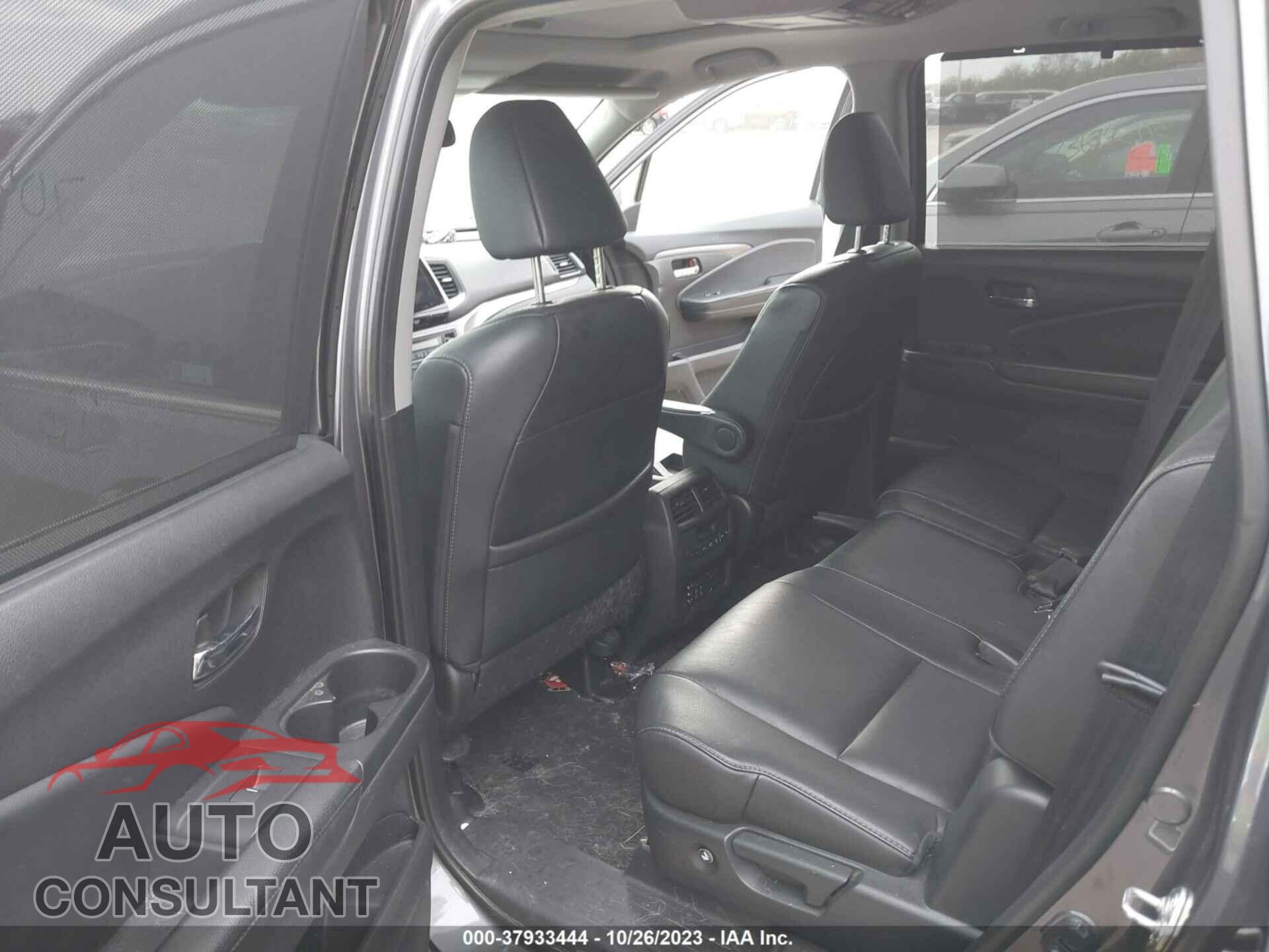 HONDA PILOT 2018 - 5FNYF6H85JB047509