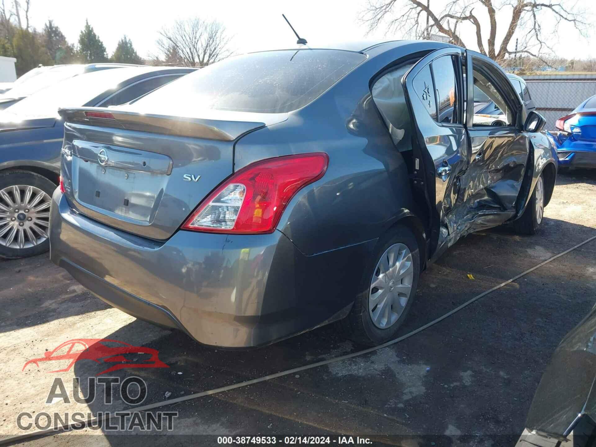 NISSAN VERSA 2019 - 3N1CN7AP3KL824974