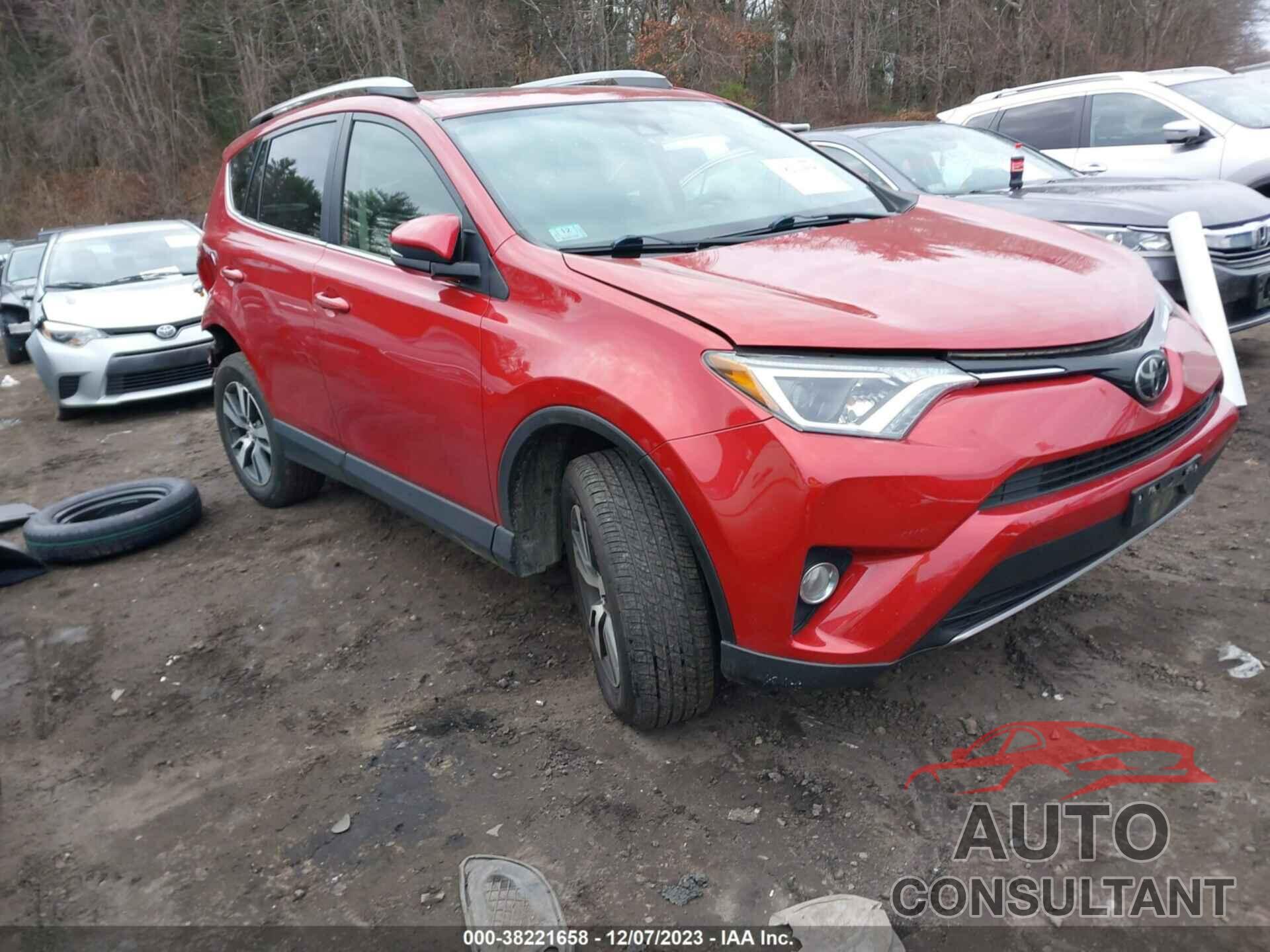 TOYOTA RAV4 2017 - JTMRFREVXHJ117556