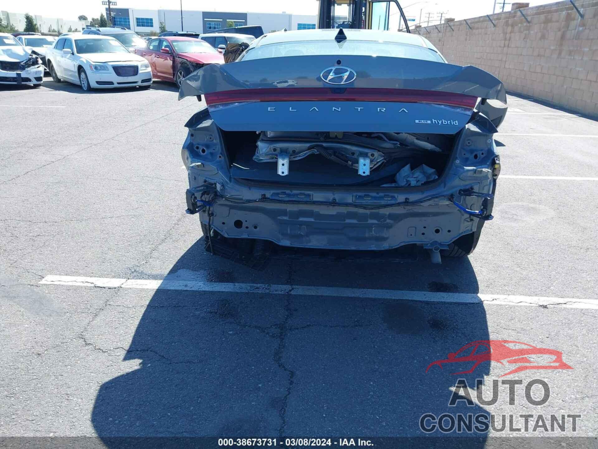 HYUNDAI ELANTRA 2023 - KMHLM4AJ7PU043894