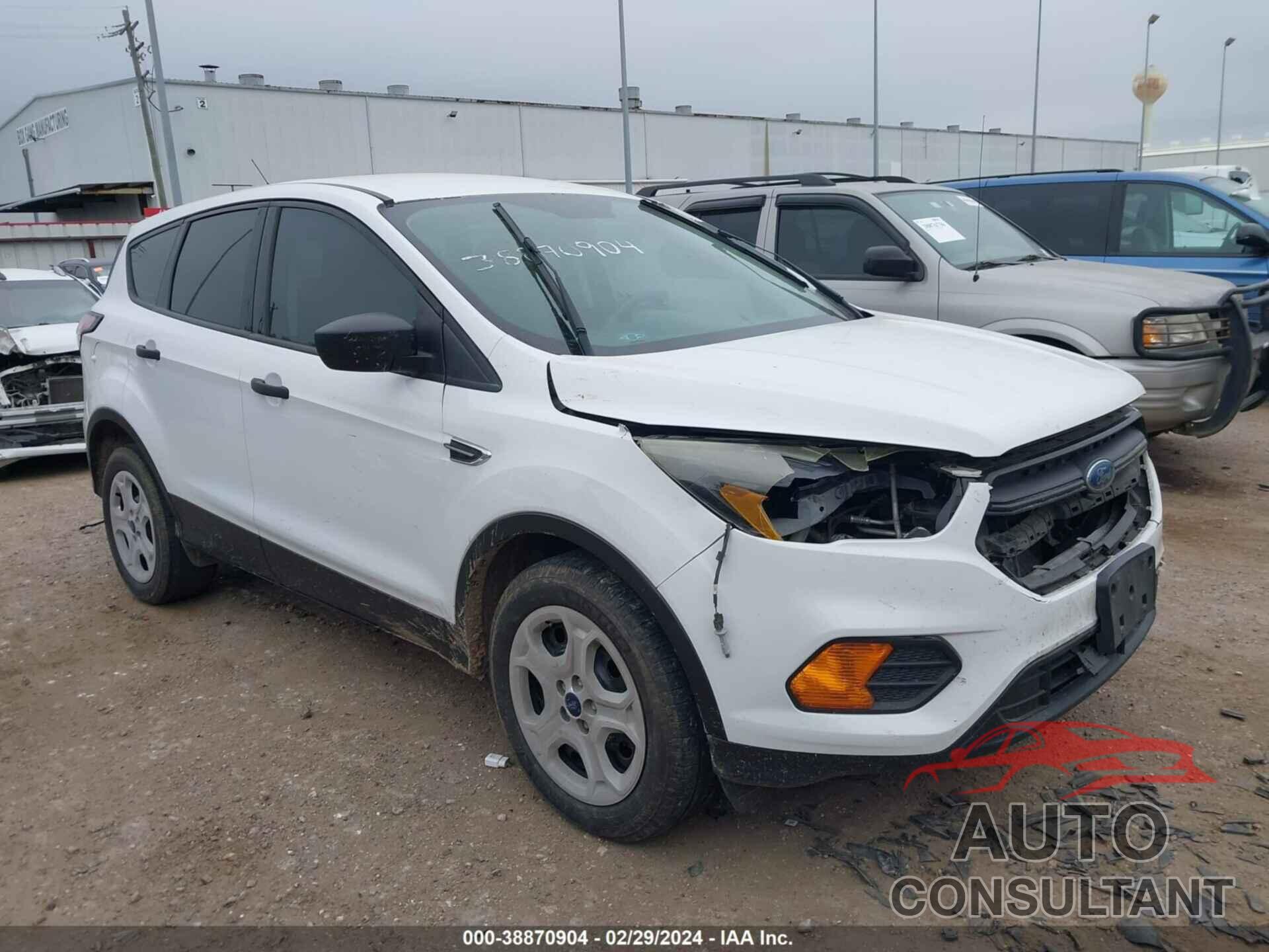 FORD ESCAPE 2018 - 1FMCU0F73JUA33392